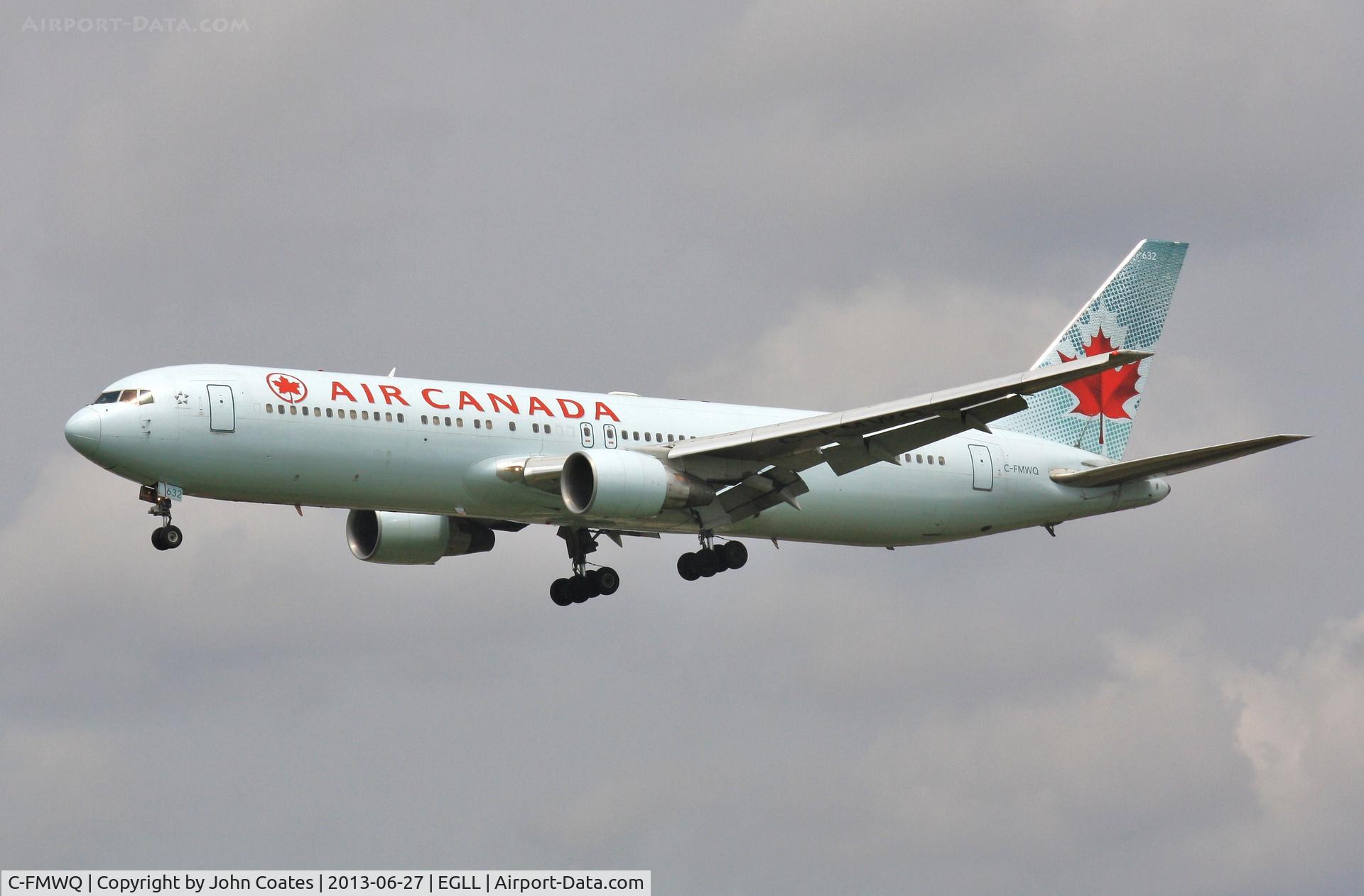 C-FMWQ, 1995 Boeing 767-333 C/N 25584, On approach to 27L