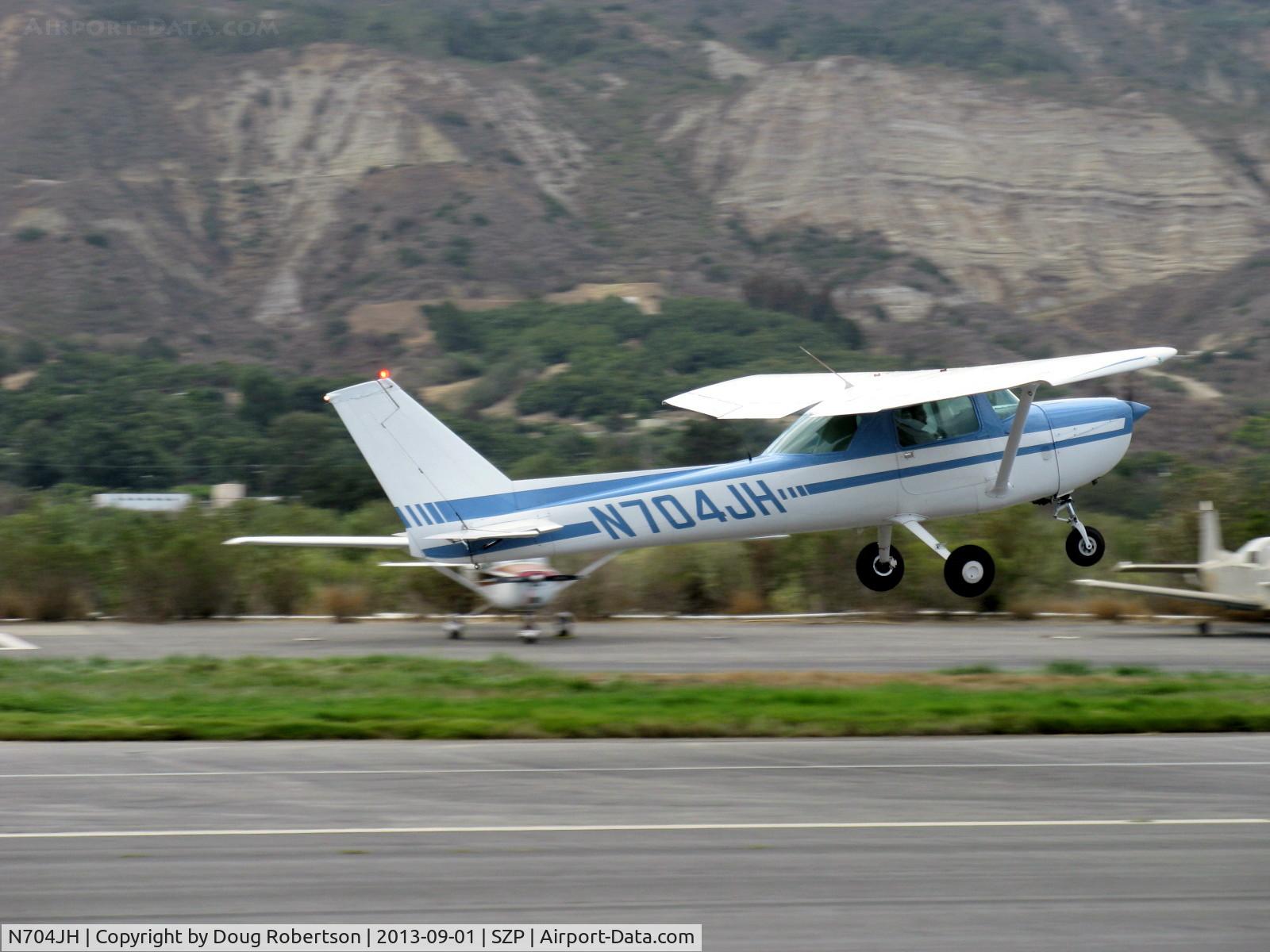 N704JH, 1976 Cessna 150M C/N 15078644, 1976 Cessna 150M, Continental O-200 100 Hp, takeoff climb Rwy 22