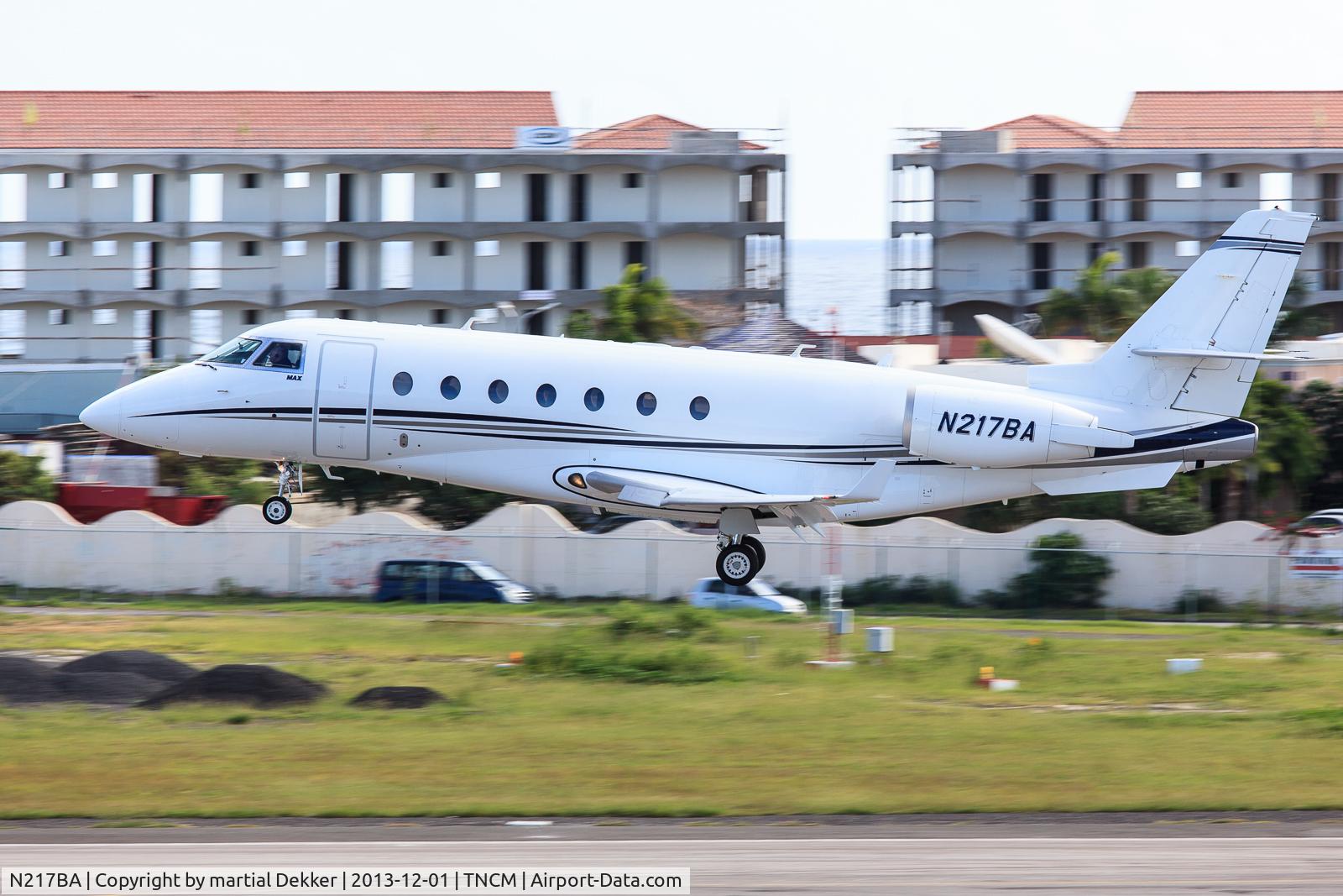 N217BA, 2006 Israel Aircraft Industries Gulfstream 200 C/N 144, landing SXM