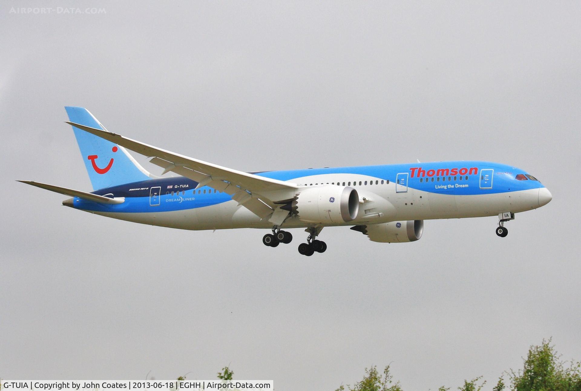 G-TUIA, 2013 Boeing 787-8 Dreamliner C/N 34422, Finals to 08 on training visit.