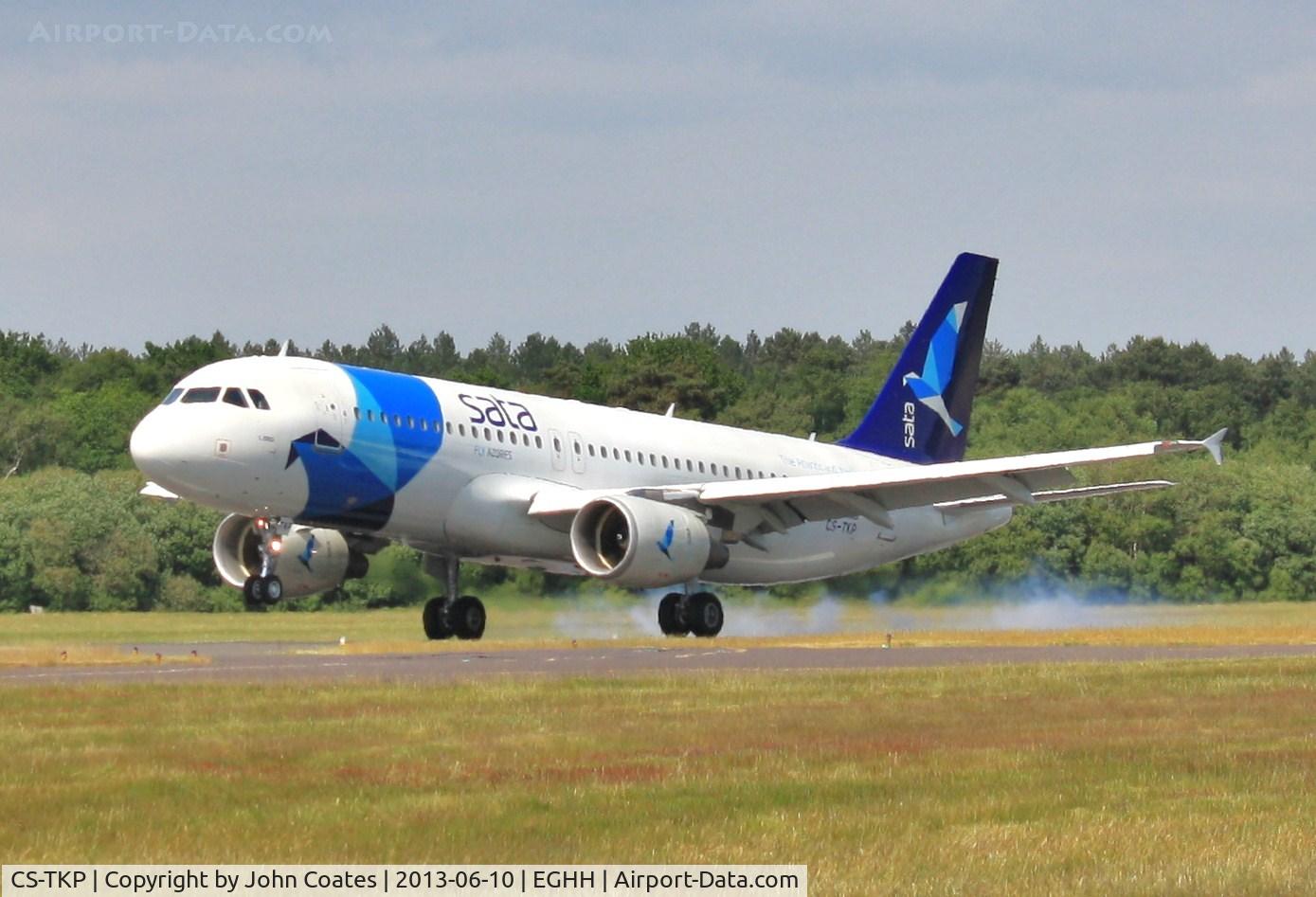 CS-TKP, 2003 Airbus A320-214 C/N 2011, Touchdown on another charter.