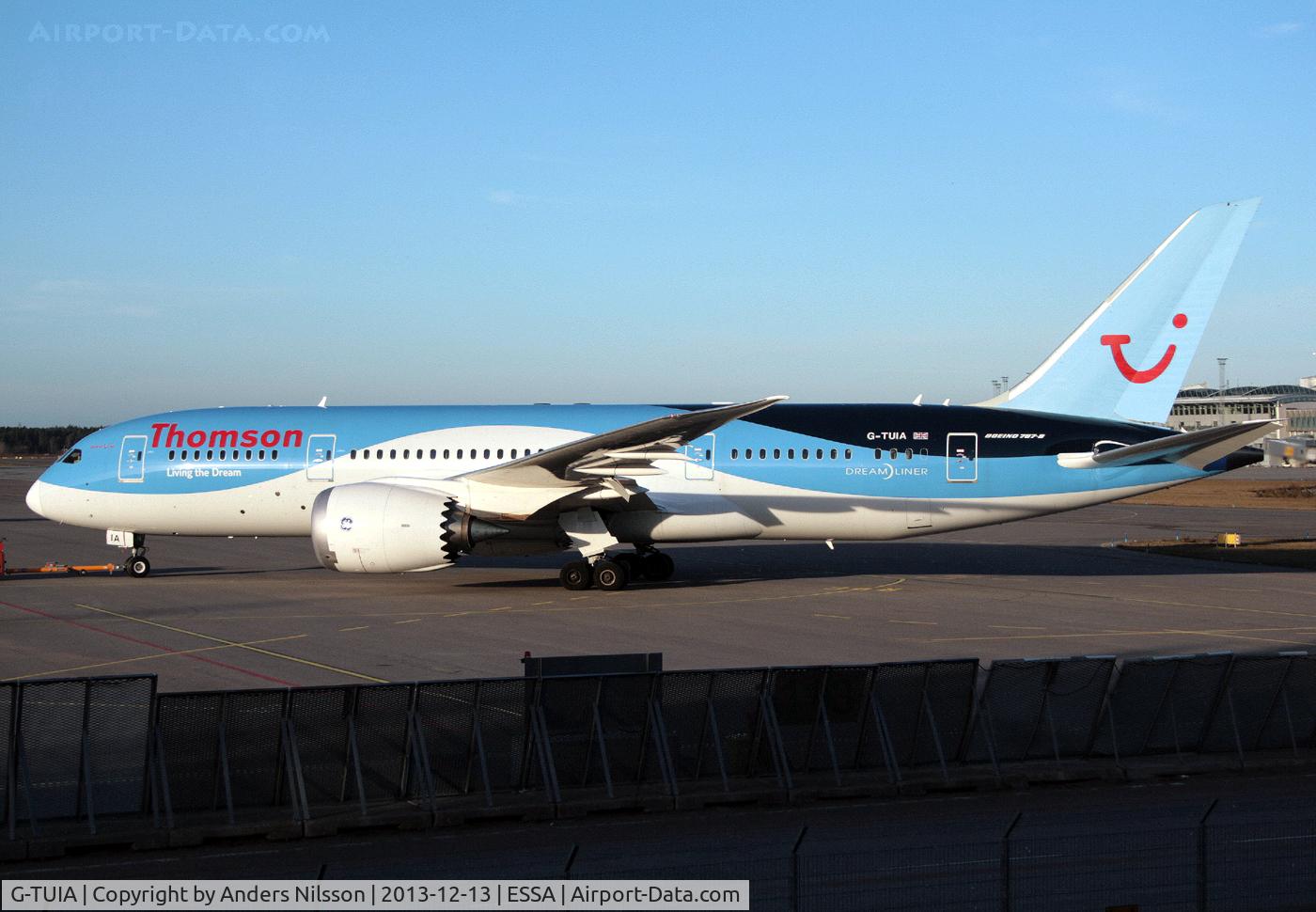 G-TUIA, 2013 Boeing 787-8 Dreamliner C/N 34422, Push back from ramp R and towing to terminal 5.