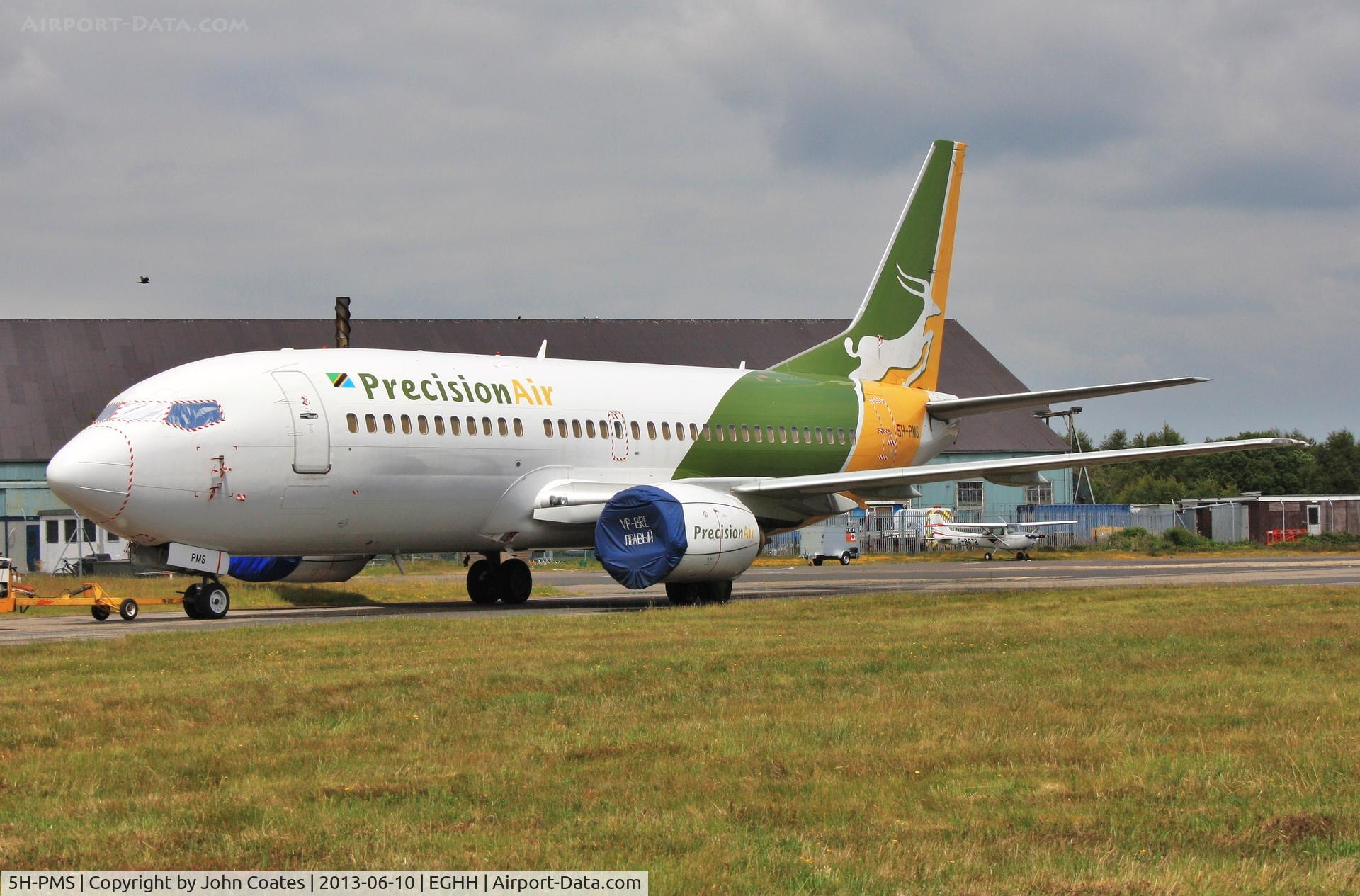 5H-PMS, 1999 Boeing 737-36N C/N 28596, Being towed back to European