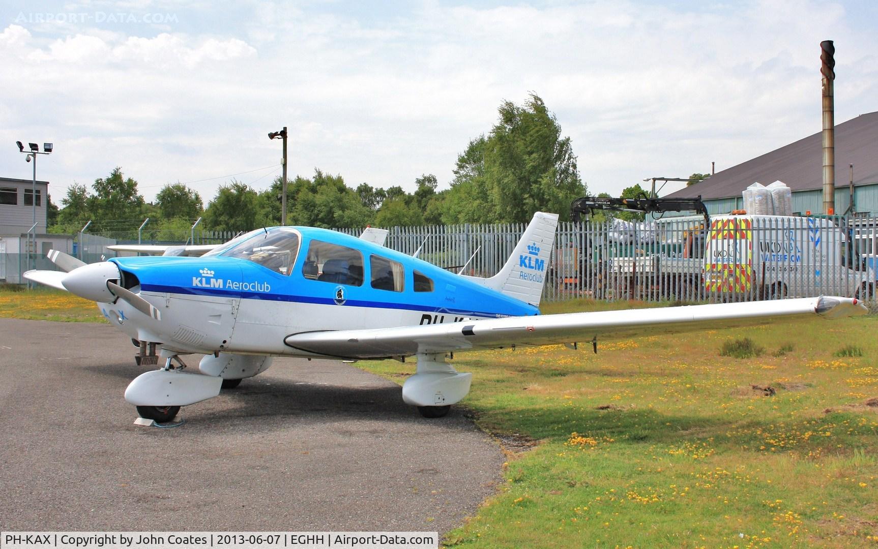 PH-KAX, 1986 Piper PA-28-181 Archer C/N 2890001, Parked at BHL