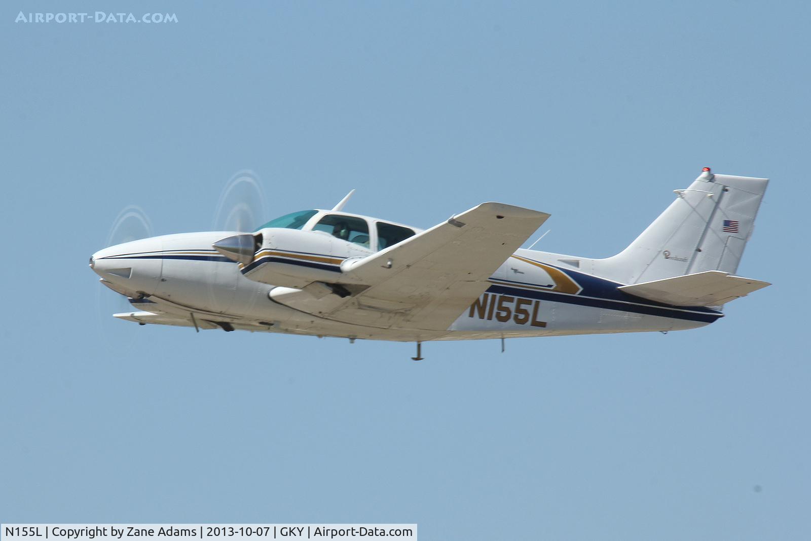 N155L, 1968 Beech D55 Baron C/N TE-467, Departing Arlington Municipal Airport