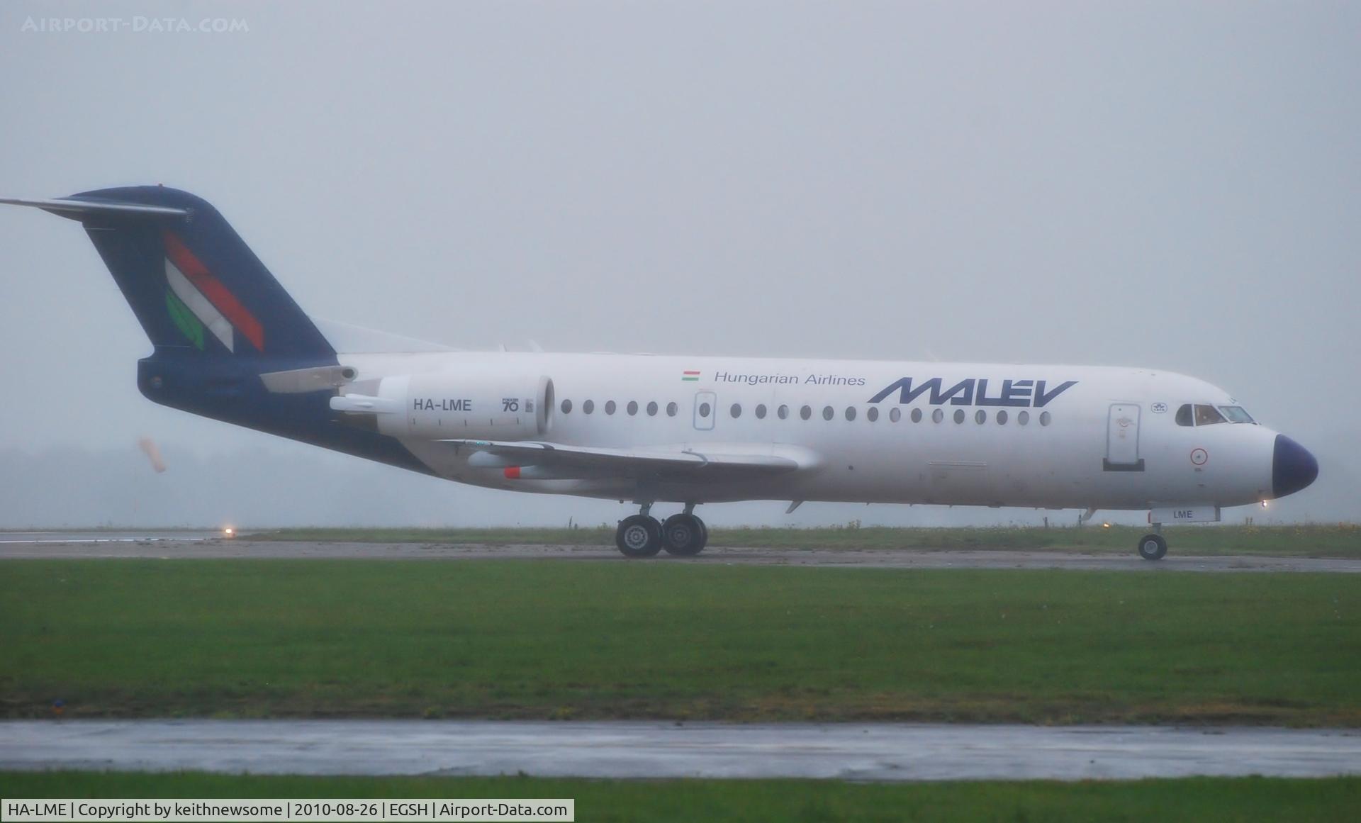HA-LME, 1996 Fokker 70 (F-28-0070) C/N 11575, Malev F70 arriving in serious fog conditions !