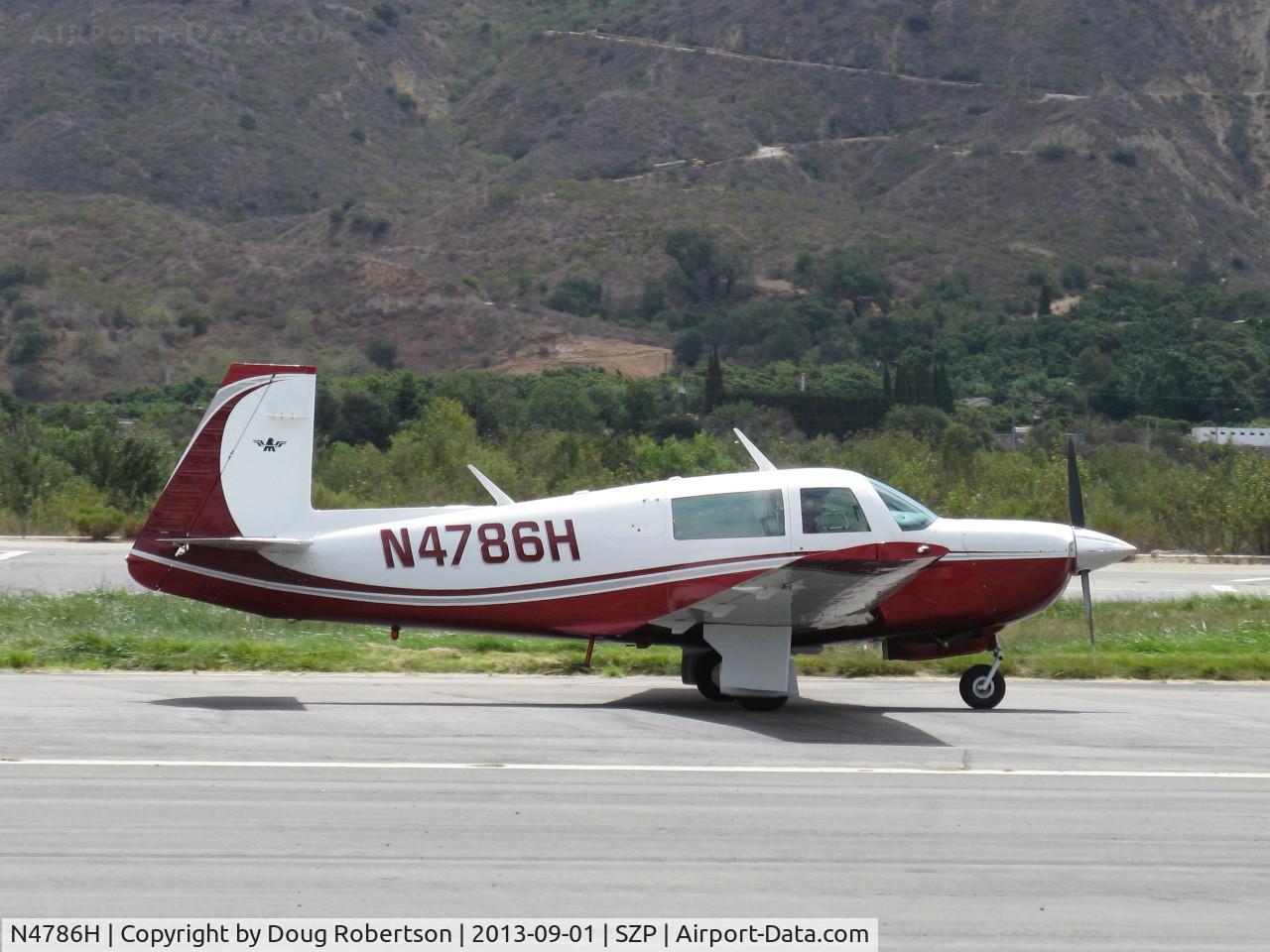 N4786H, 1979 Mooney M20J 201 C/N 24-0876, 1979 Mooney M20J 201, Lycoming IO-360 A&C 200 Hp, stunning refinish, landing roll Rwy 22