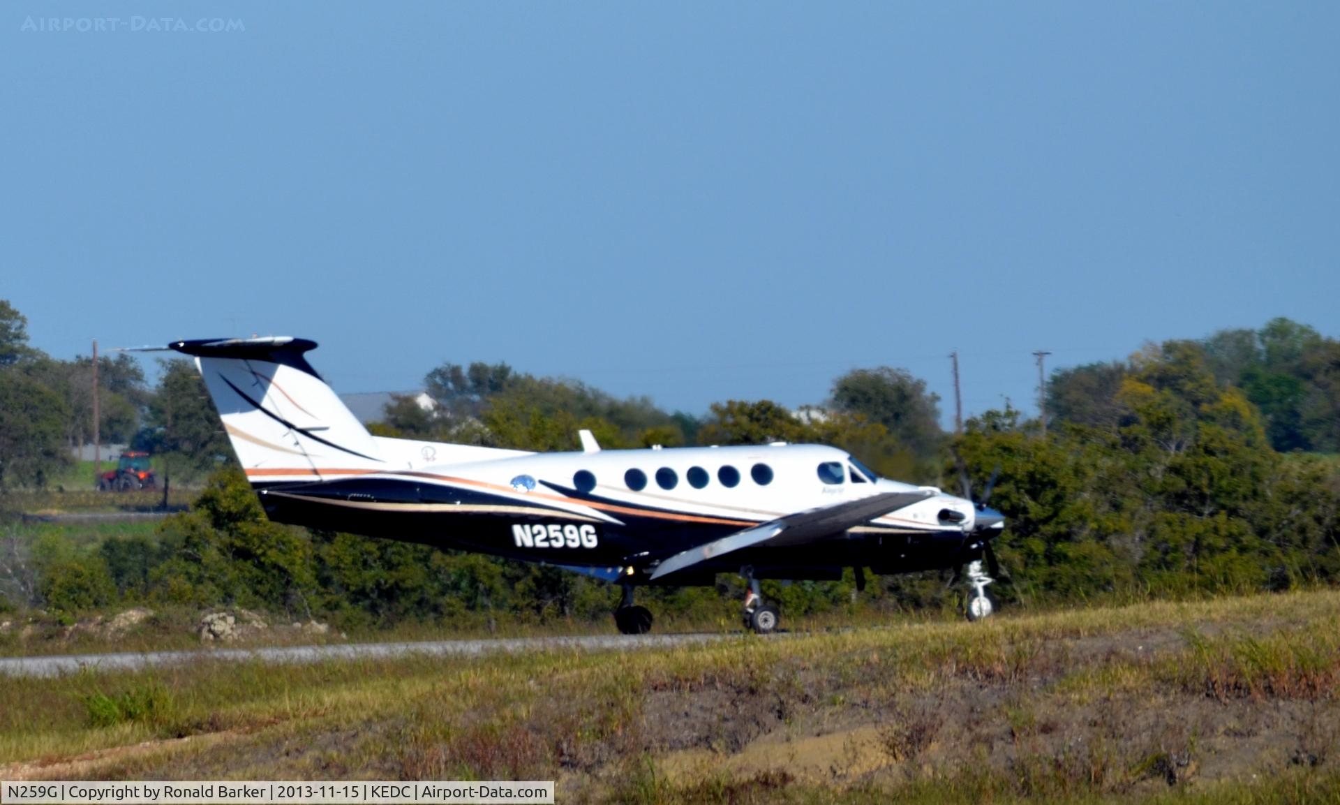 N259G, 1975 Beech 200 Super King Air C/N BB-62, Taxi Austin, TX