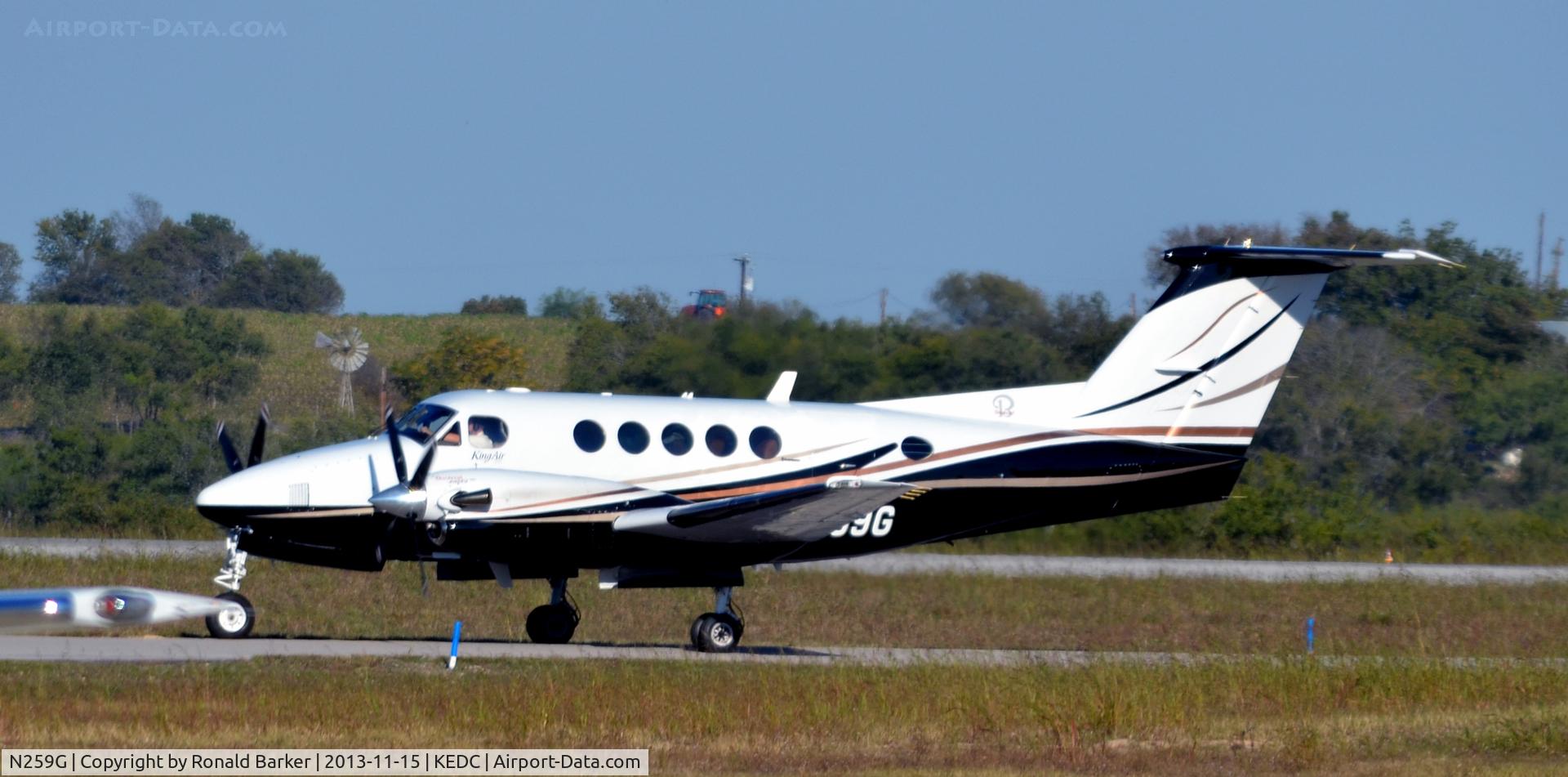 N259G, 1975 Beech 200 Super King Air C/N BB-62, Taxi Austin, TX