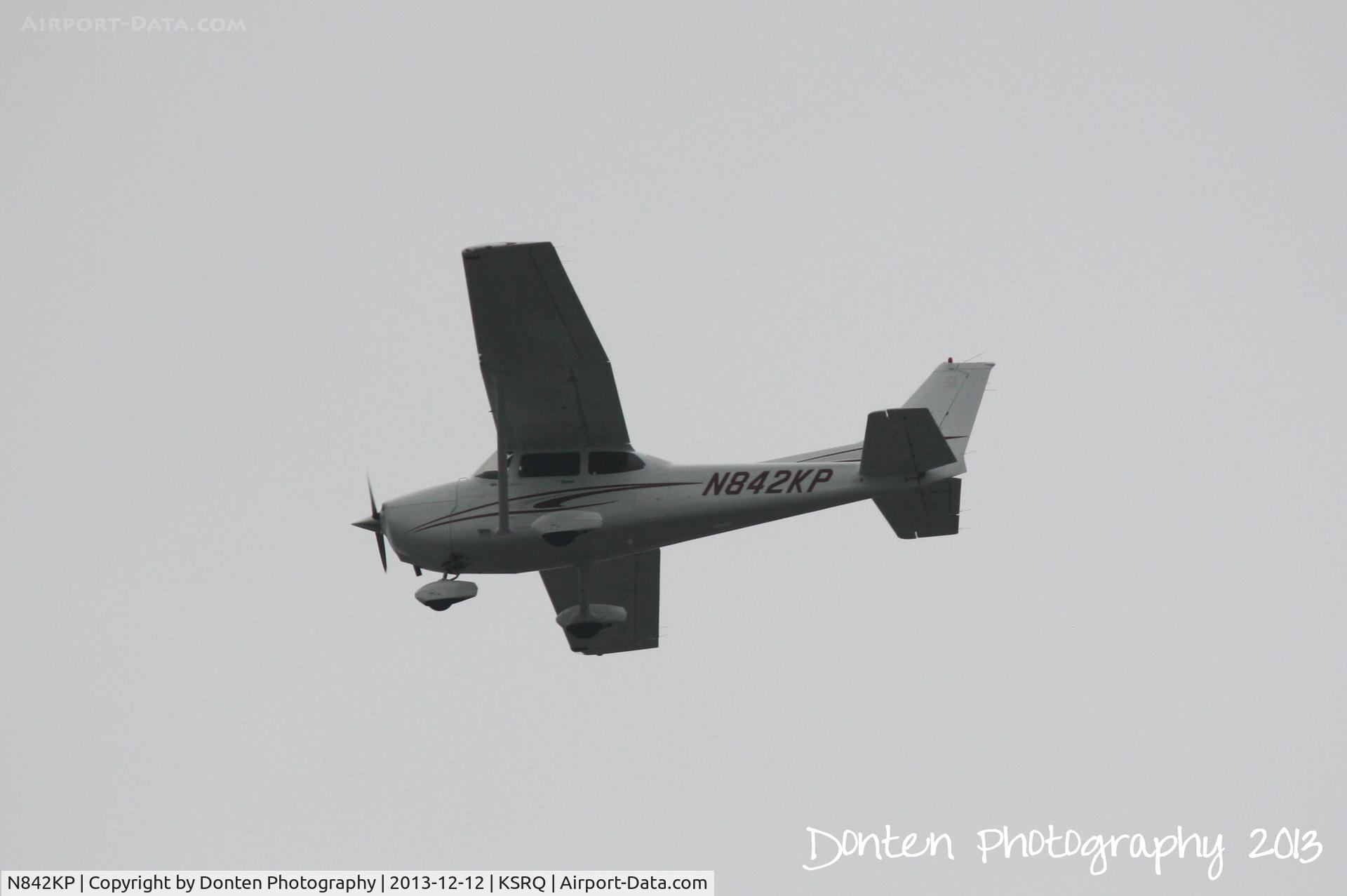 N842KP, 2005 Cessna 172S C/N 172S9849, Cessna Skyhawk (N842KP) on approach to Sarasota-Bradenton International Airport