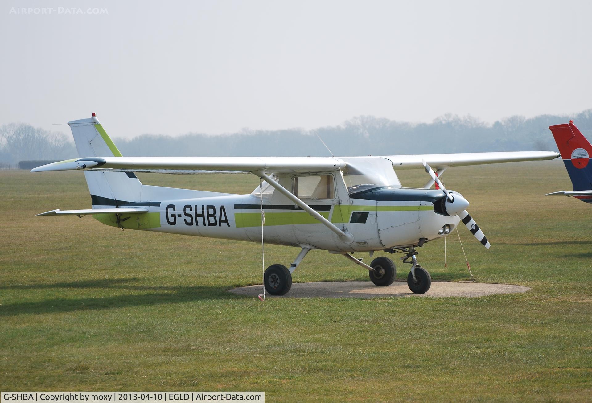 G-SHBA, 1979 Reims Cessna F152 II C/N 1570, Reims Cessna F152 at Denham