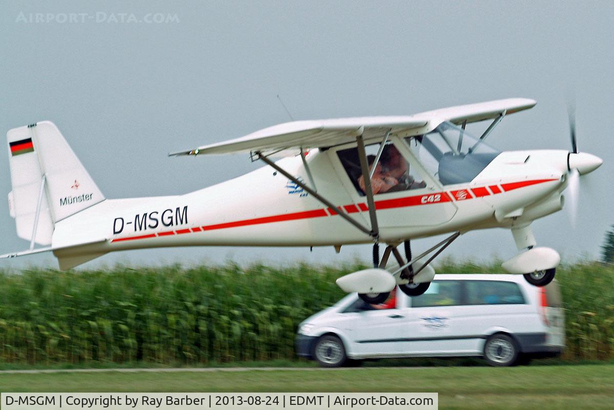 D-MSGM, Comco Ikarus C42 C/N 9806-6120, Comco Ikarus C-42 Cyclone [9806-6120] Tannheim~D 24/08/2013
