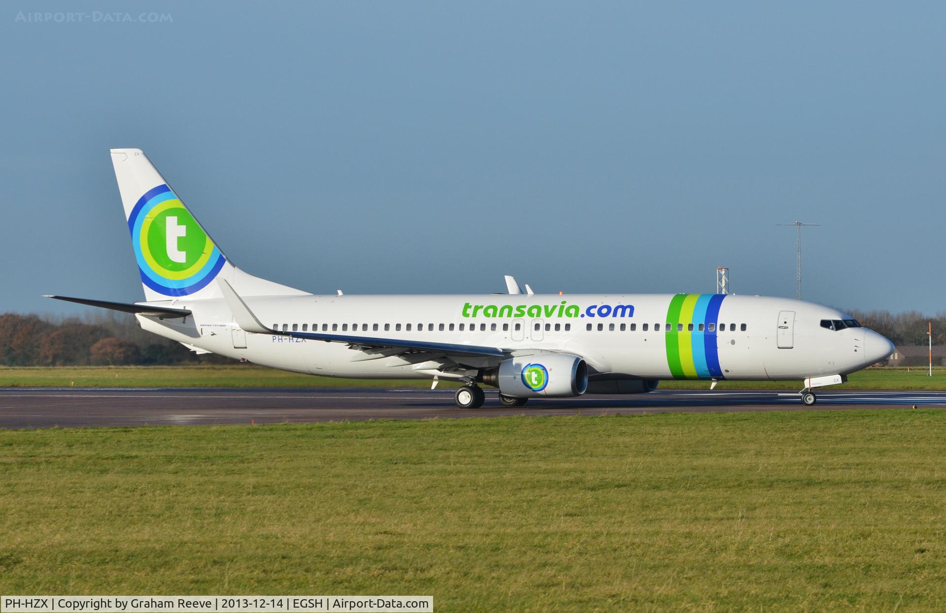 PH-HZX, 2002 Boeing 737-8K2 C/N 28248, About to depart.