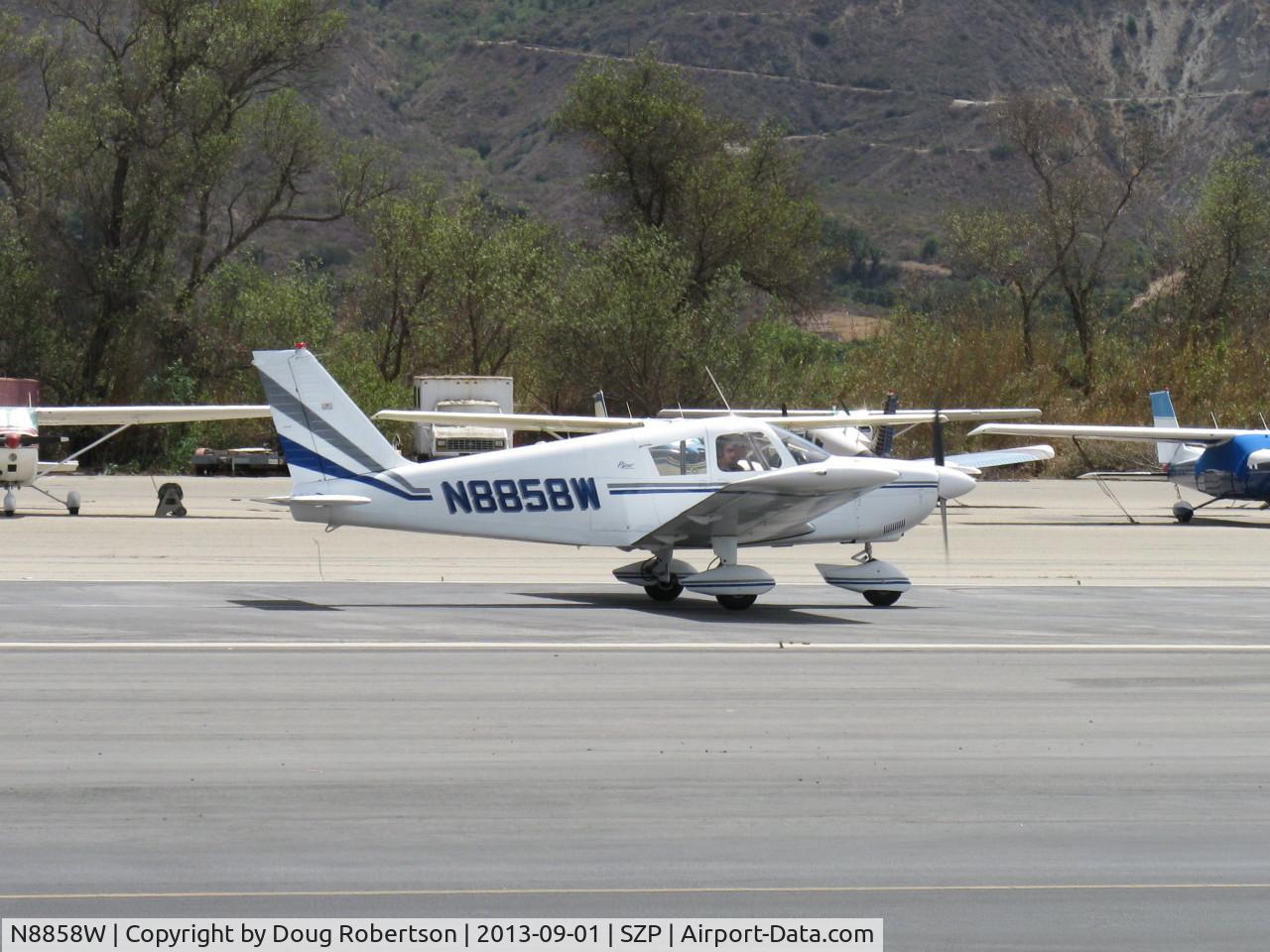 N8858W, 1964 Piper PA-28-235 C/N 28-10412, 1964 Piper PA-28-235 CHEROKEE 235, Lycoming O-540-B4B5 235 Hp, takeoff roll Rwy 22