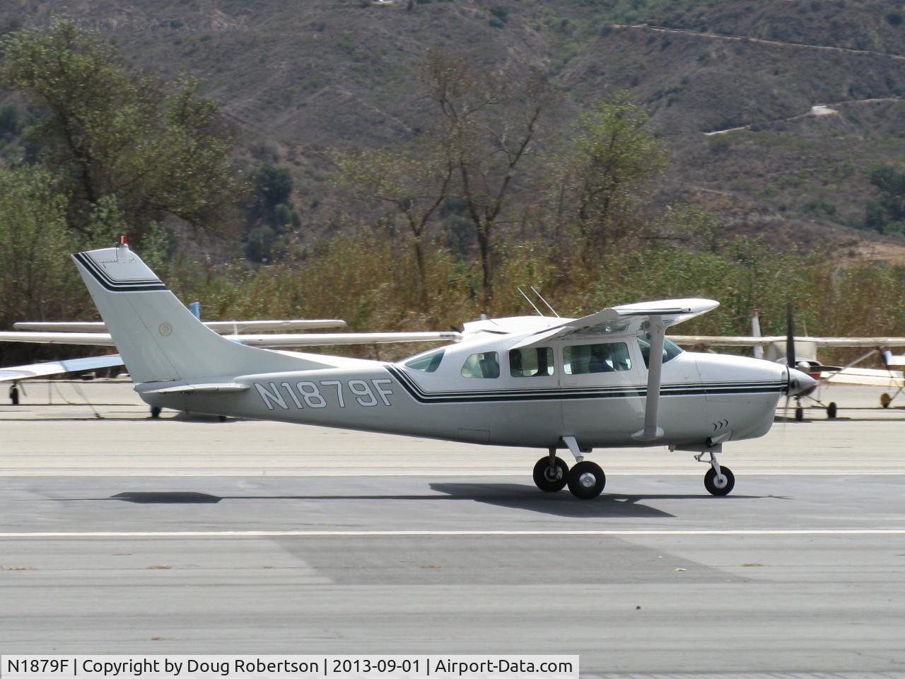 N1879F, 1966 Cessna 210F Centurion C/N 21058779, 1966 Cessna 210F CENTURION, Continental IO-520-A 285 Hp, takeoff roll Rwy 22