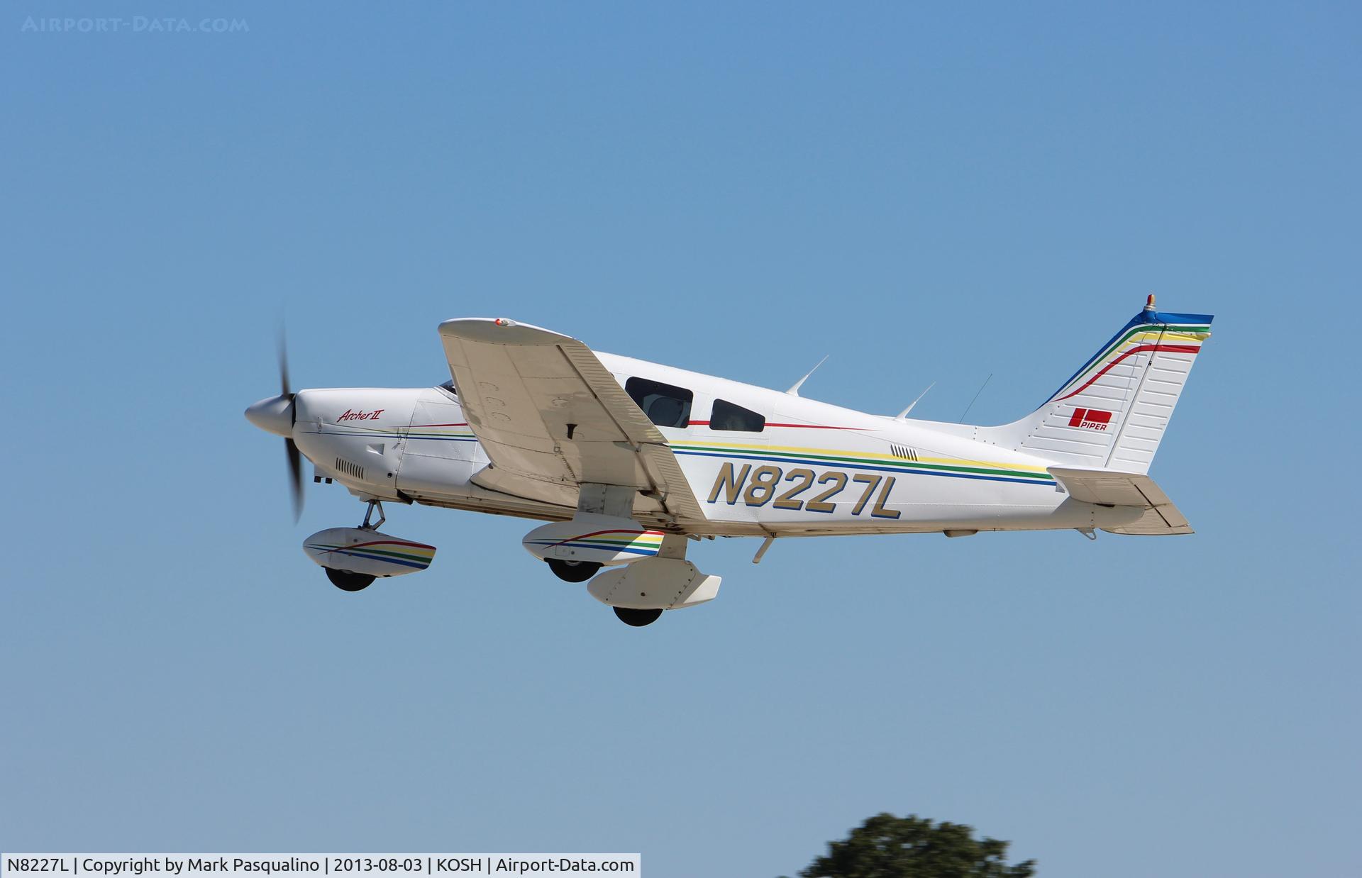 N8227L, 1980 Piper PA-28-181 C/N 28-8090327, Piper PA-28-181