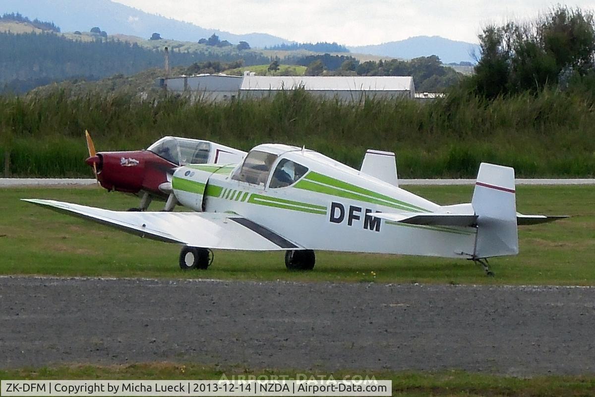 ZK-DFM, Jodel D-11 C/N AACA/100, At Dargaville