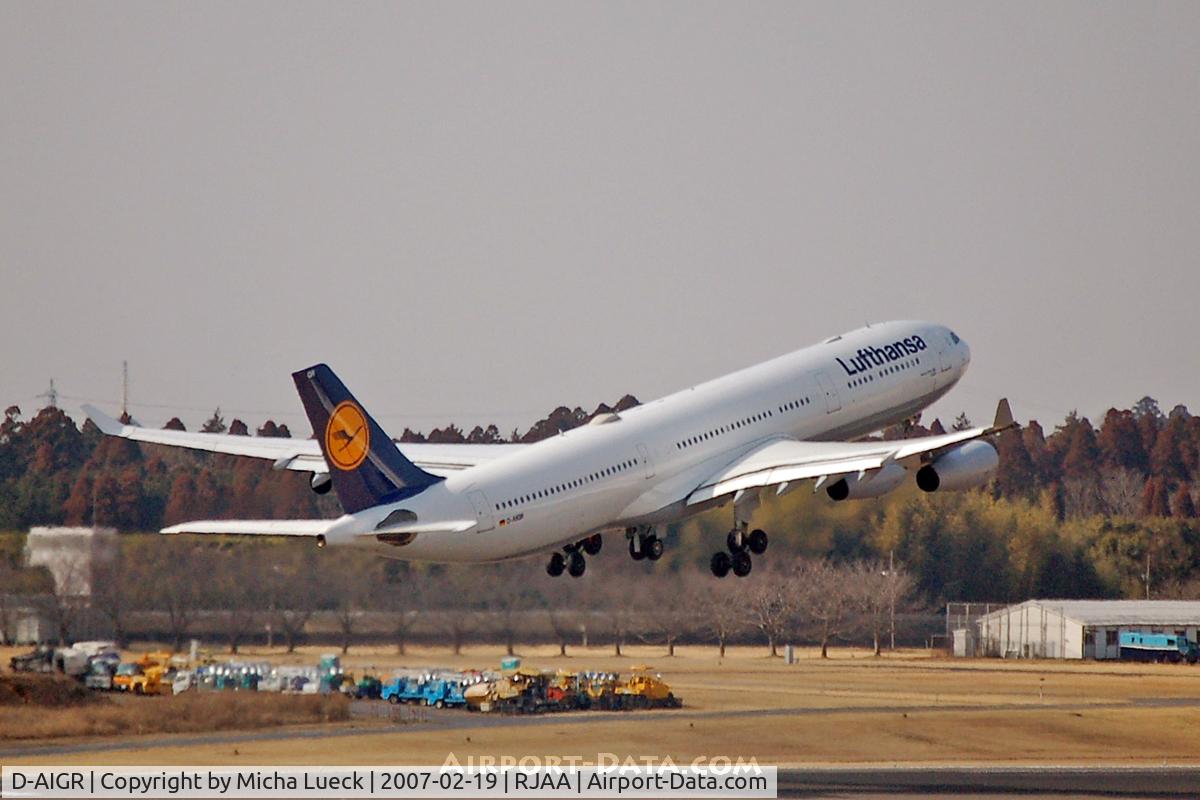 D-AIGR, 1999 Airbus A340-313X C/N 274, At Narita