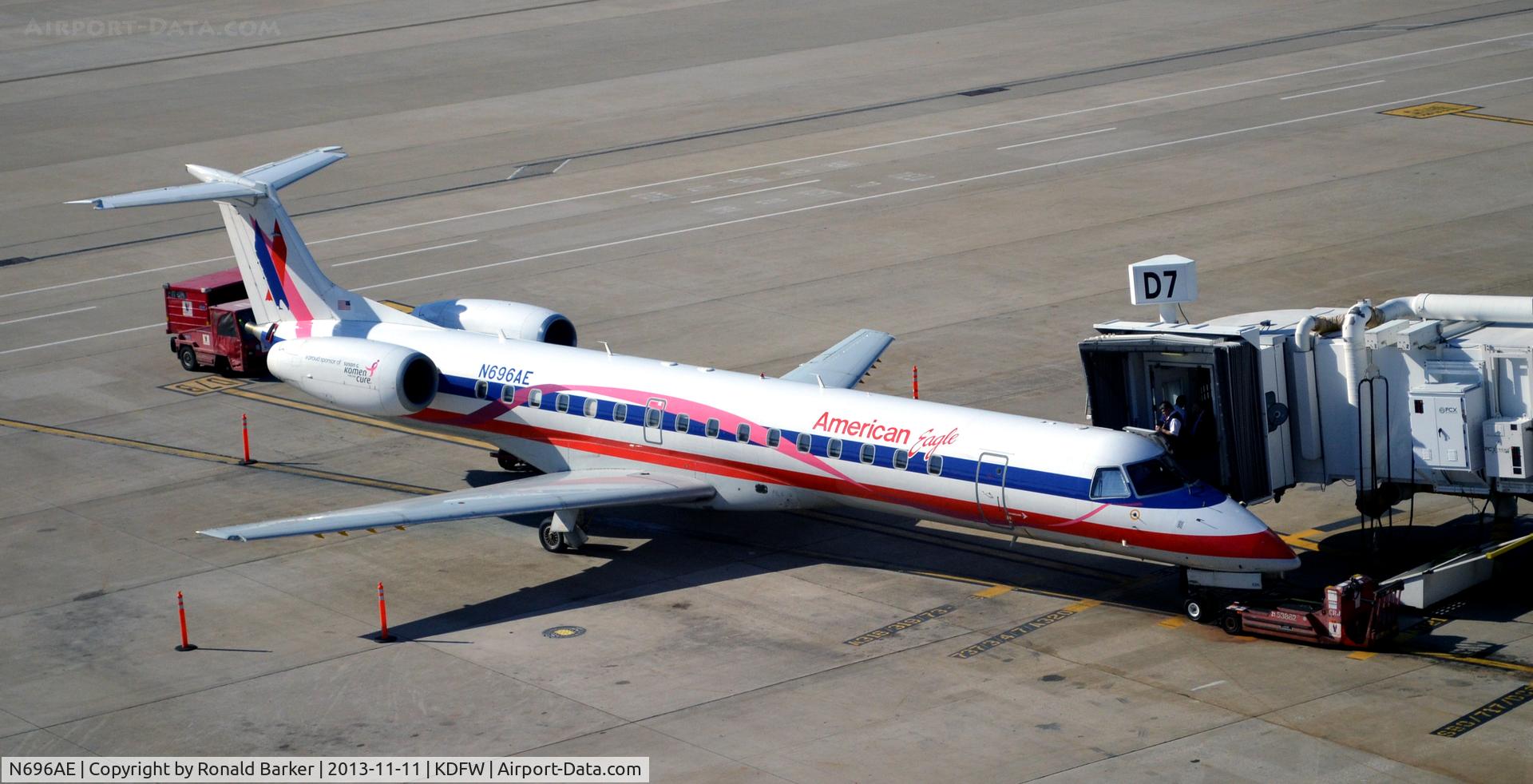 N696AE, 2004 Embraer ERJ-145LR (EMB-145LR) C/N 14500874, Gate D7 DFW