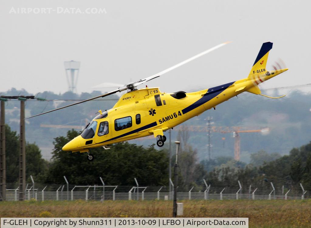 F-GLEH, Agusta A-109E Power C/N 11037, Departing after refuelling... SAMU64 titles