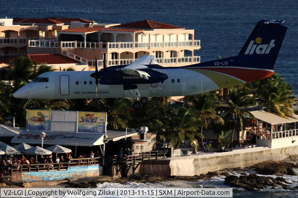 V2-LGI, 1992 De Havilland Canada DHC-8-311 Dash 8 C/N 325, At famous Maho Beach