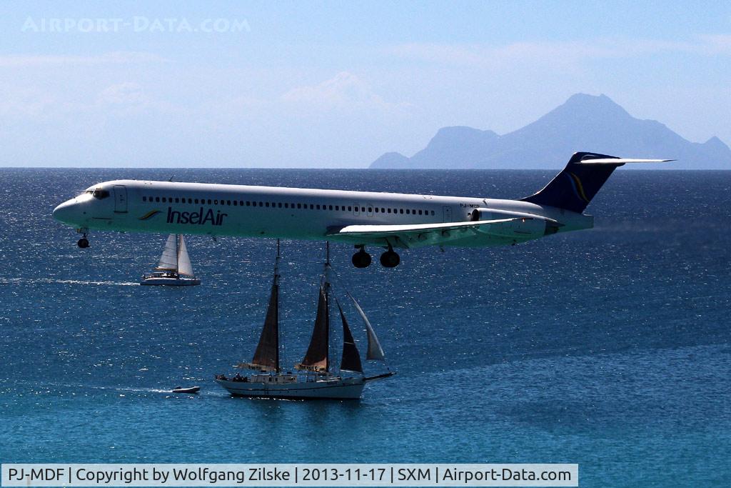 PJ-MDF, 1991 McDonnell Douglas MD-83 (DC-9-83) C/N 53014, At famous Maho Beach