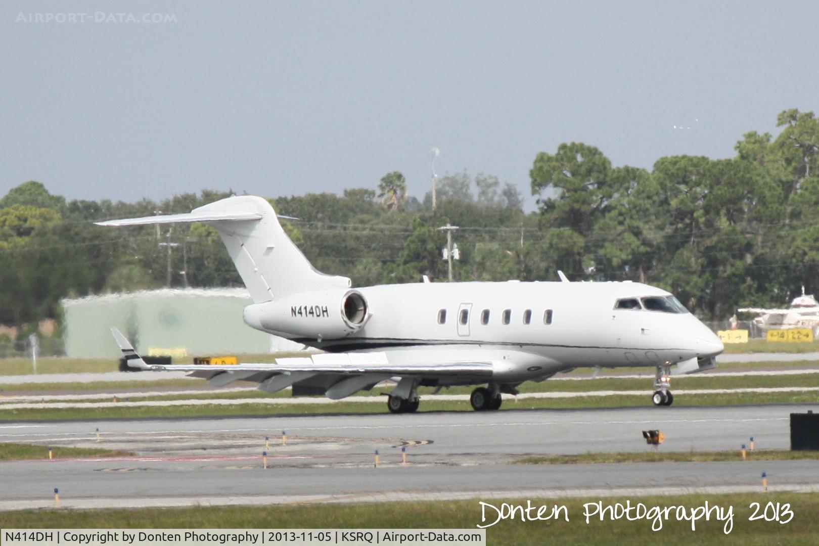 N414DH, 2007 Bombardier Challenger 300 (BD-100-1A10) C/N 20188, Bombardier Challenger 300 (N414DH)