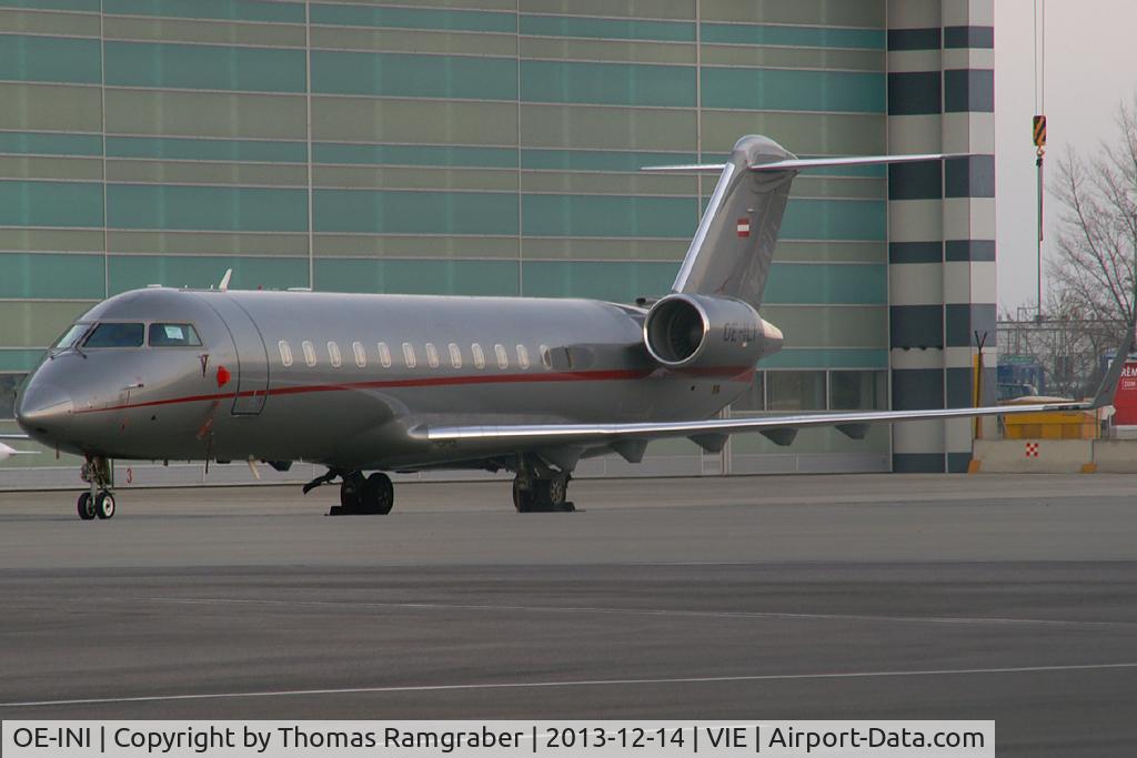 OE-INI, Canadair Challenger 604 (CL-600-2B16) C/N 5595, VistaJet Canadairjet CL600