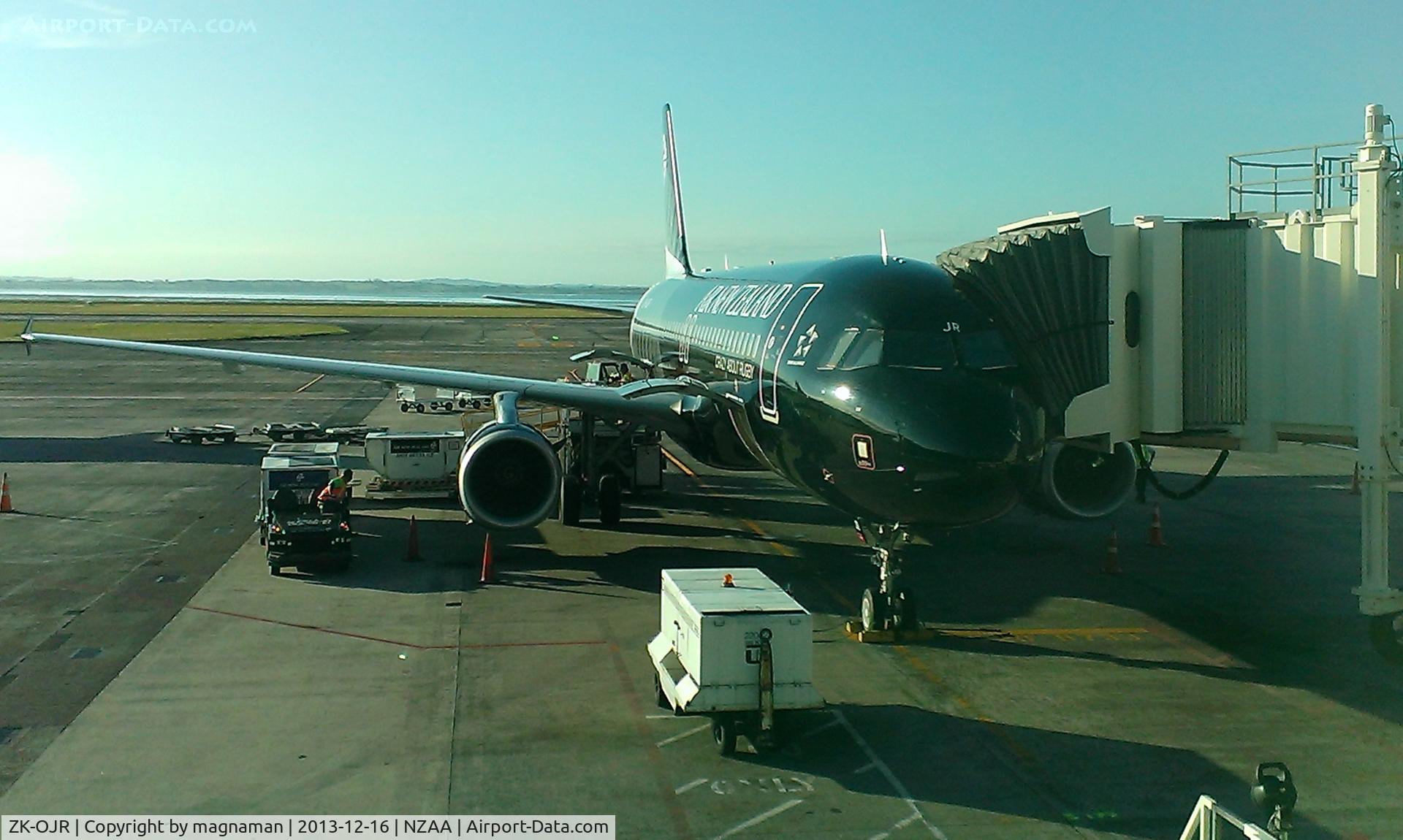 ZK-OJR, 2011 Airbus A320-232 C/N 4884, Still a good colour scheme