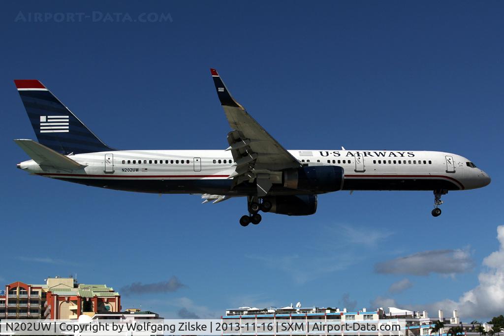 N202UW, 1995 Boeing 757-2B7 C/N 27811, At famous Maho Beach