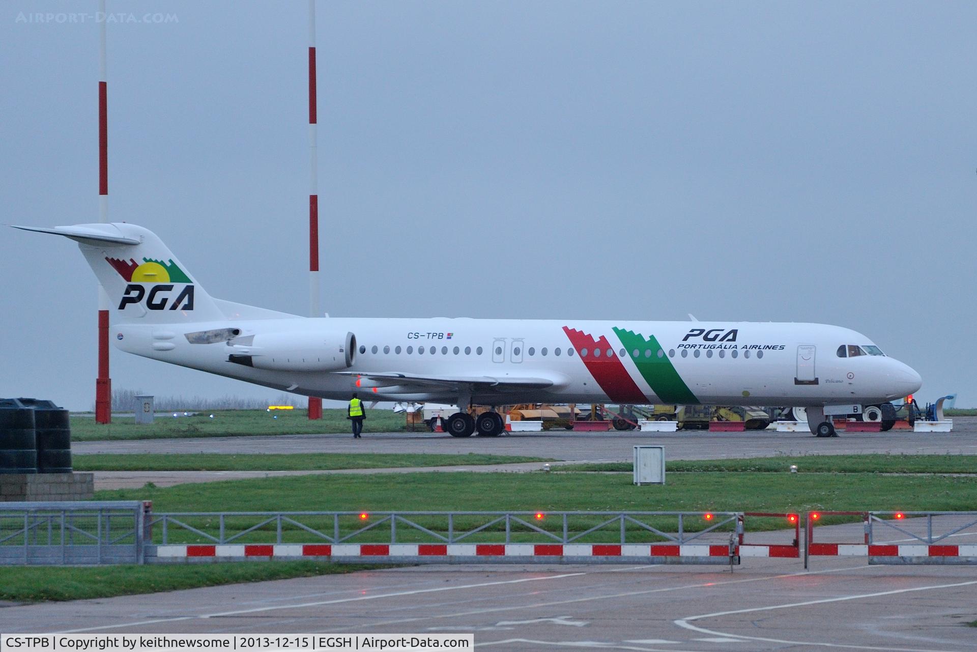 CS-TPB, 1990 Fokker 100 (F-28-0100) C/N 11262, Fresh from re-spray !