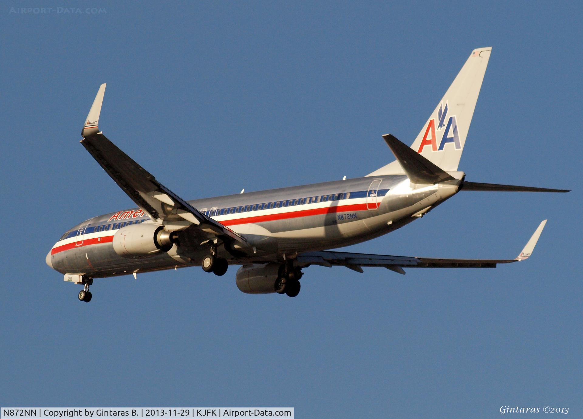 N872NN, 2011 Boeing 737-823 C/N 33219, Going To A Landing on 31R, JFK
