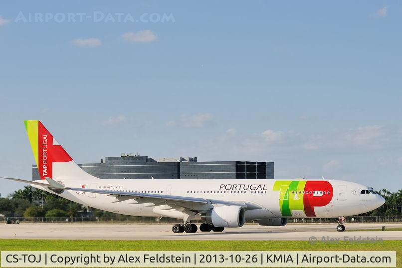 CS-TOJ, 1998 Airbus A330-223 C/N 223, Miami International