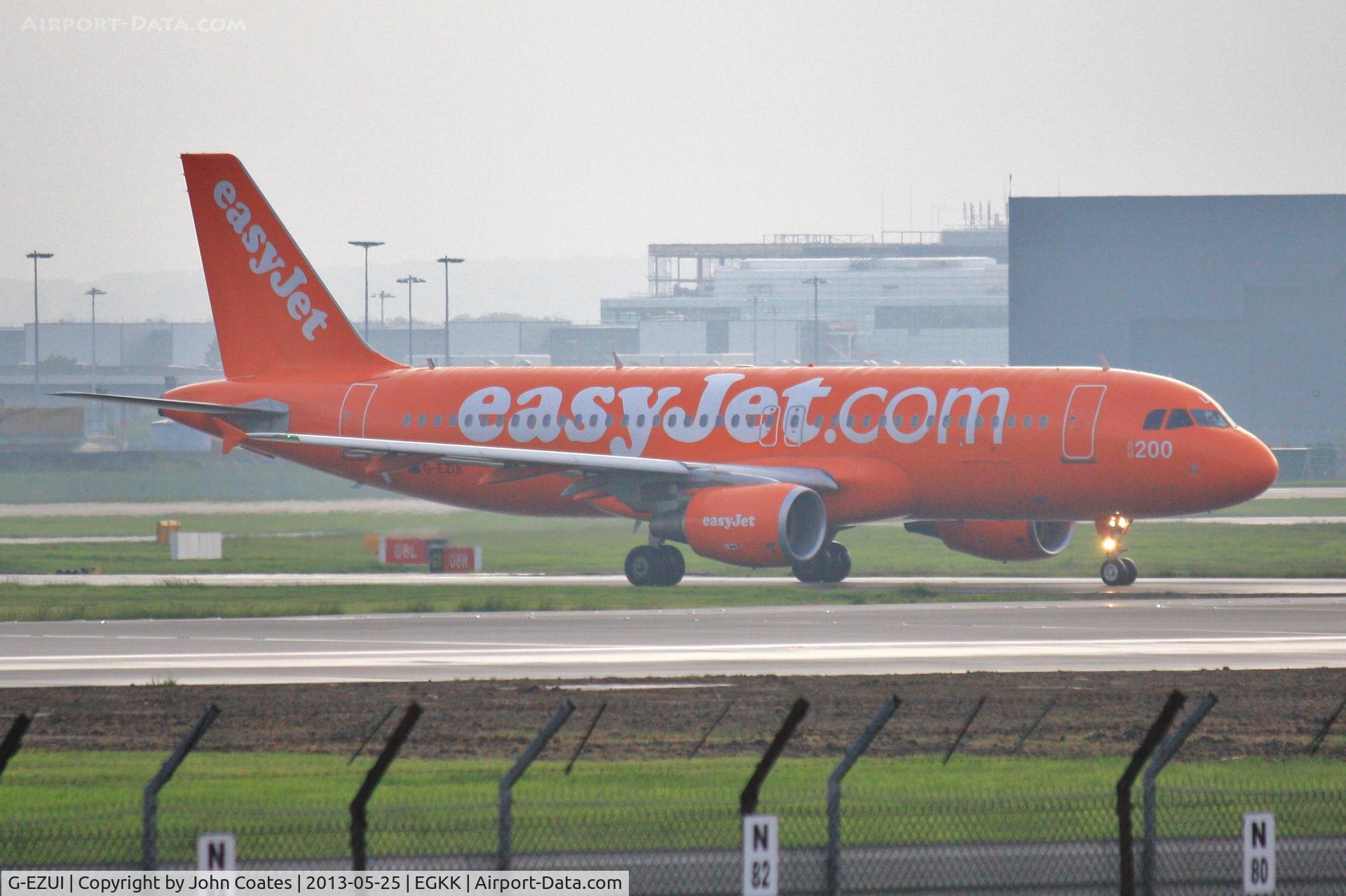 G-EZUI, 2011 Airbus A320-214 C/N 4721, Taxiing for misty morning departure