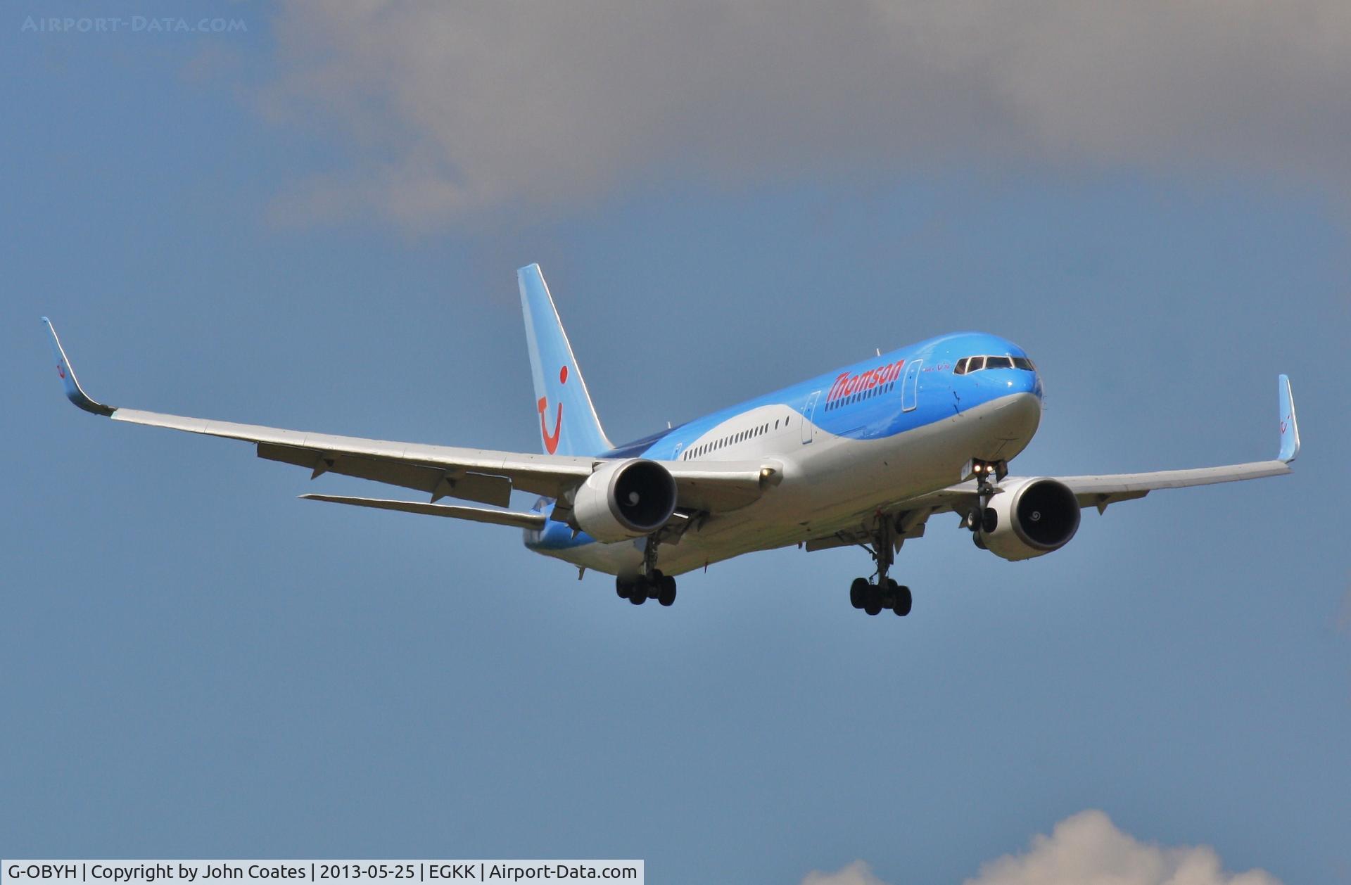 G-OBYH, 1999 Boeing 767-304/ER C/N 28883, On approach to 08R