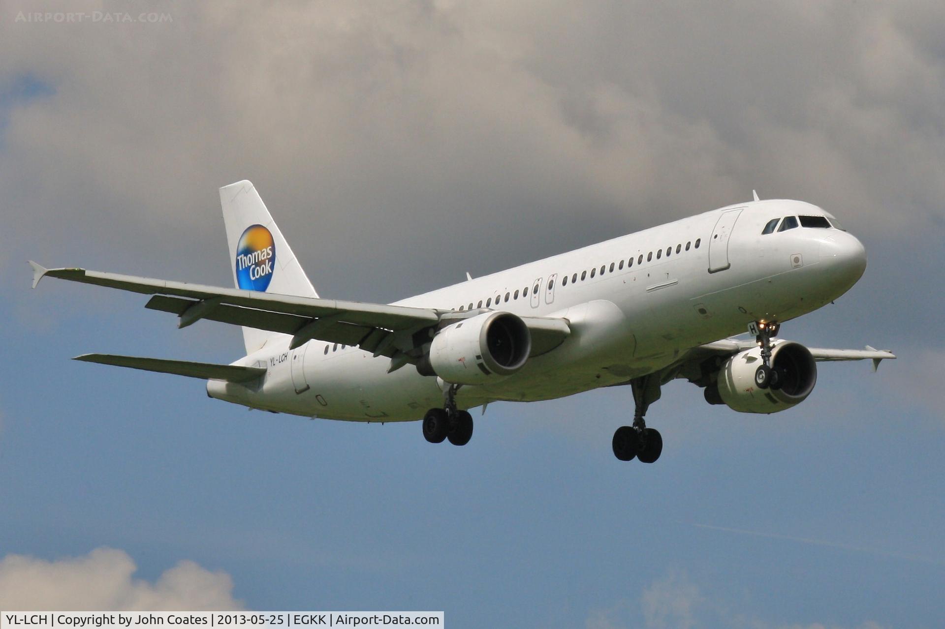 YL-LCH, 1992 Airbus A320-211 C/N 426, T Cook ops on approach to 08R