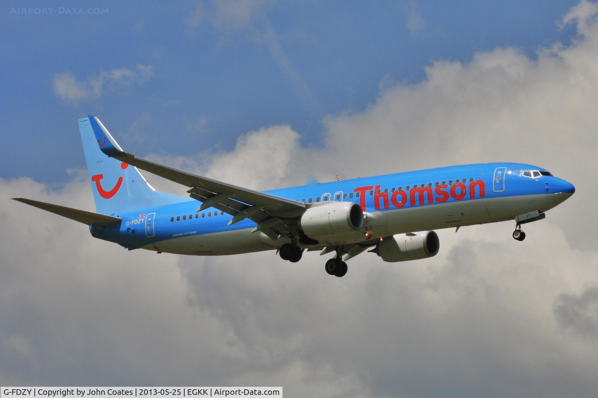 G-FDZY, 2011 Boeing 737-8K5 C/N 37261, Finals to 08R