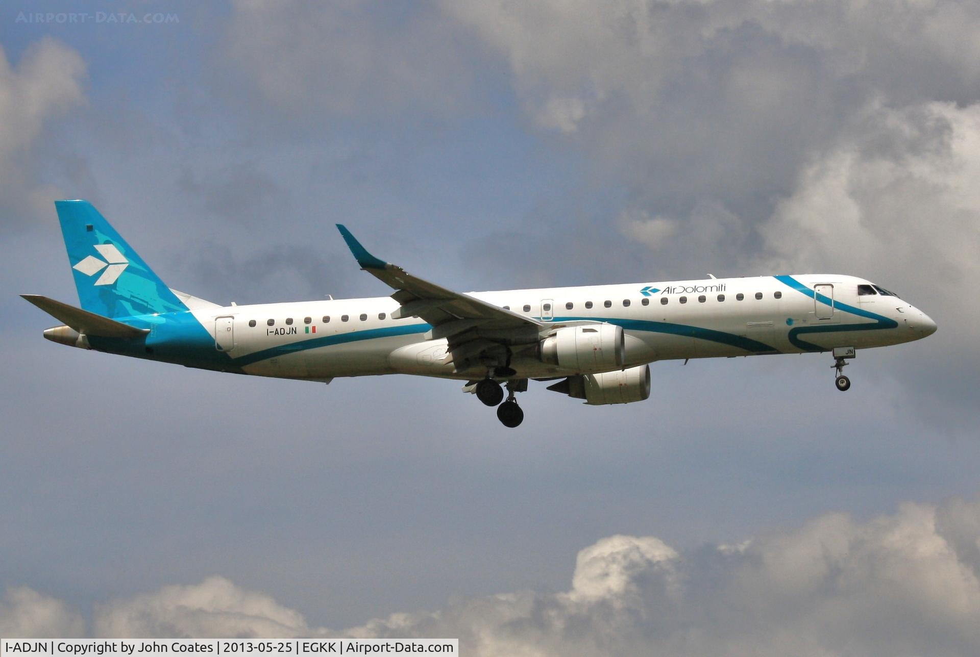 I-ADJN, 2009 Embraer 195LR (ERJ-190-200LR) C/N 19000270, Finals to 08R