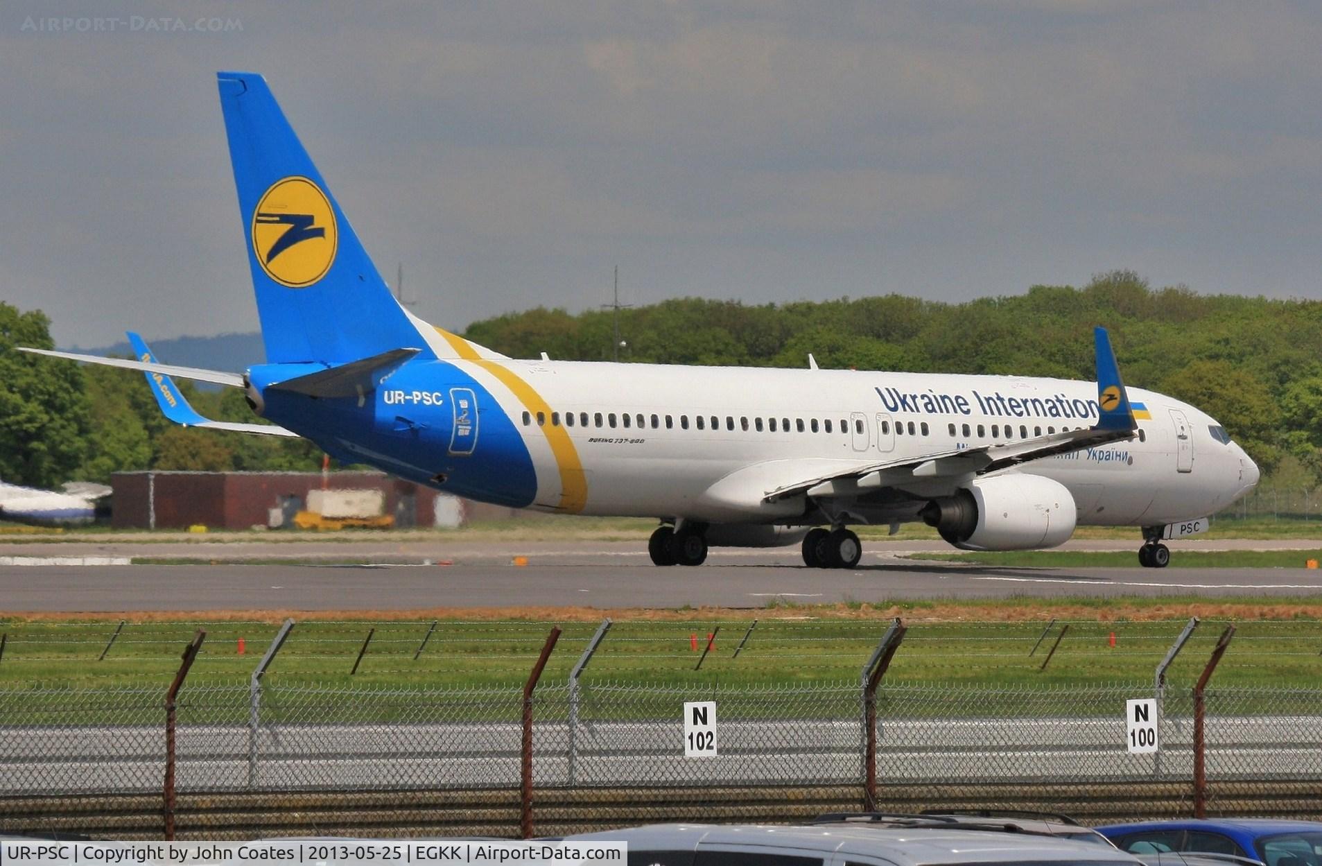 UR-PSC, 2010 Boeing 737-8HX C/N 29662, Departing 08R