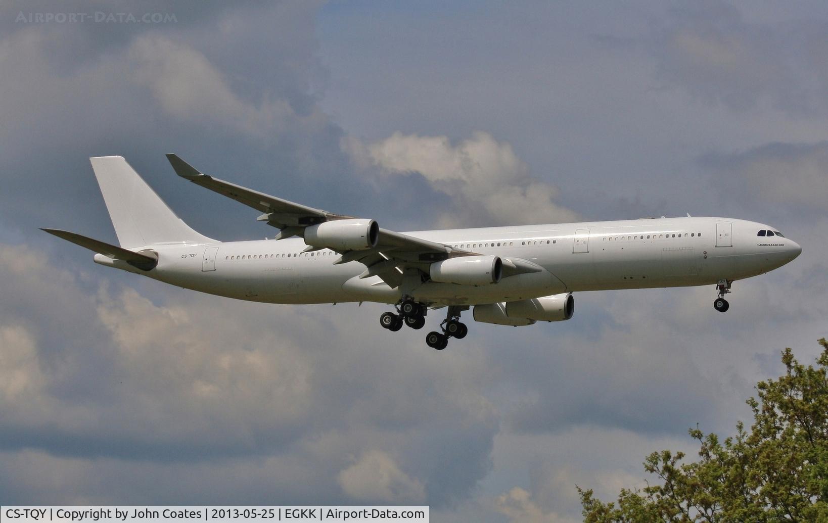 CS-TQY, 1997 Airbus A340-313X C/N 190, Finals to 08R ops for Monarch