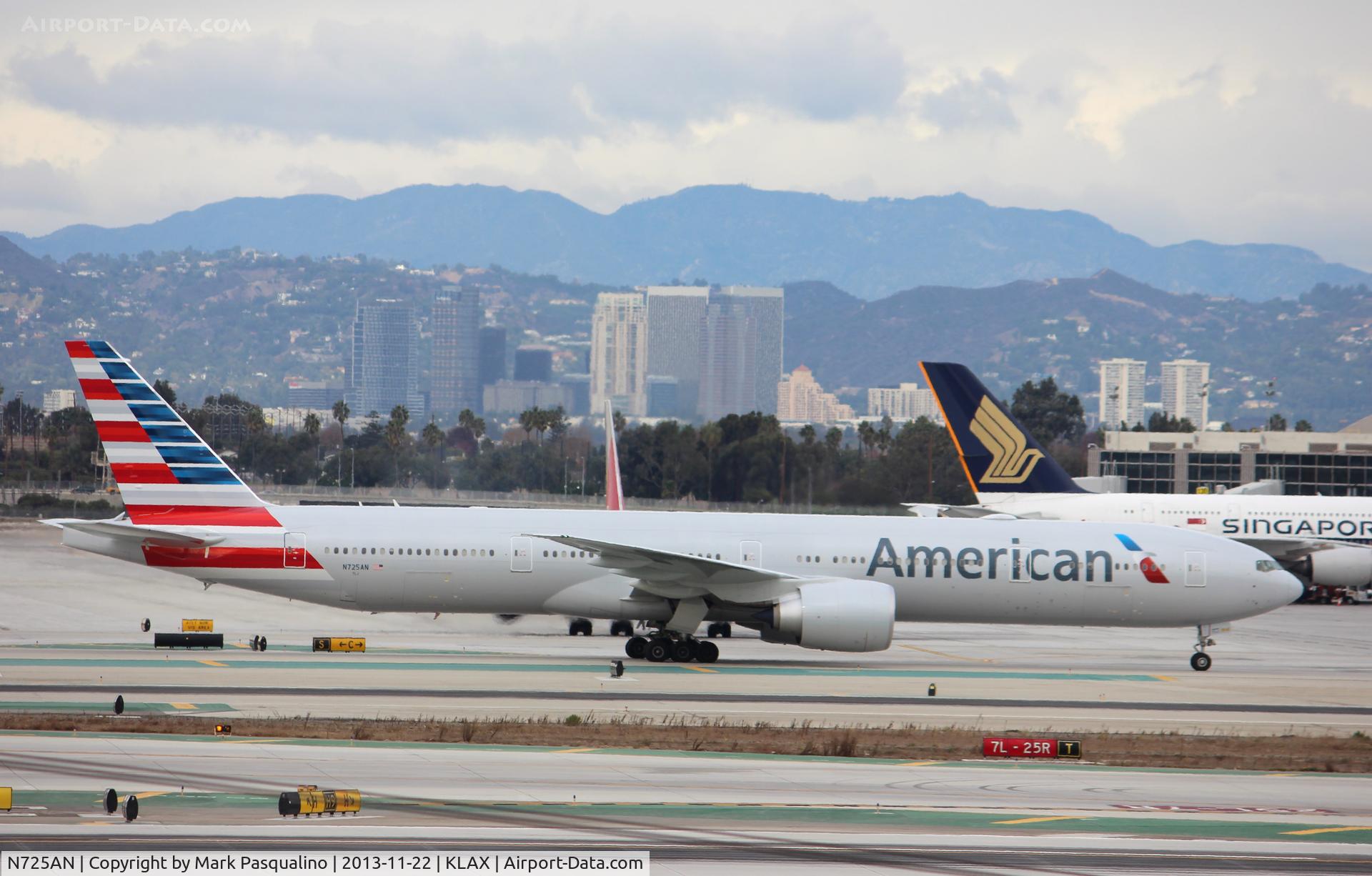 N725AN, 2013 Boeing 777-323/ER C/N 41666, Boeing 777-300ER
