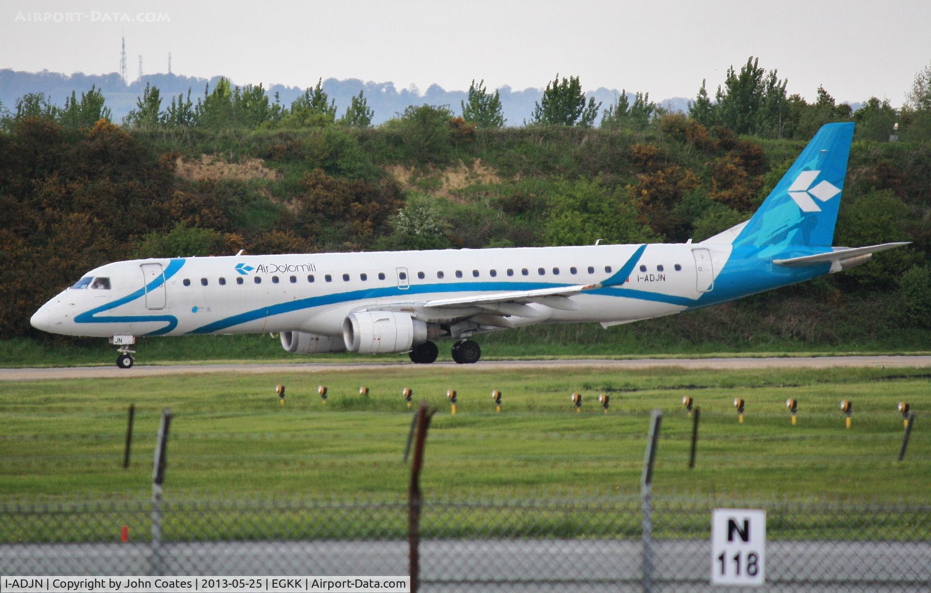 I-ADJN, 2009 Embraer 195LR (ERJ-190-200LR) C/N 19000270, Taxiing to depart 08R