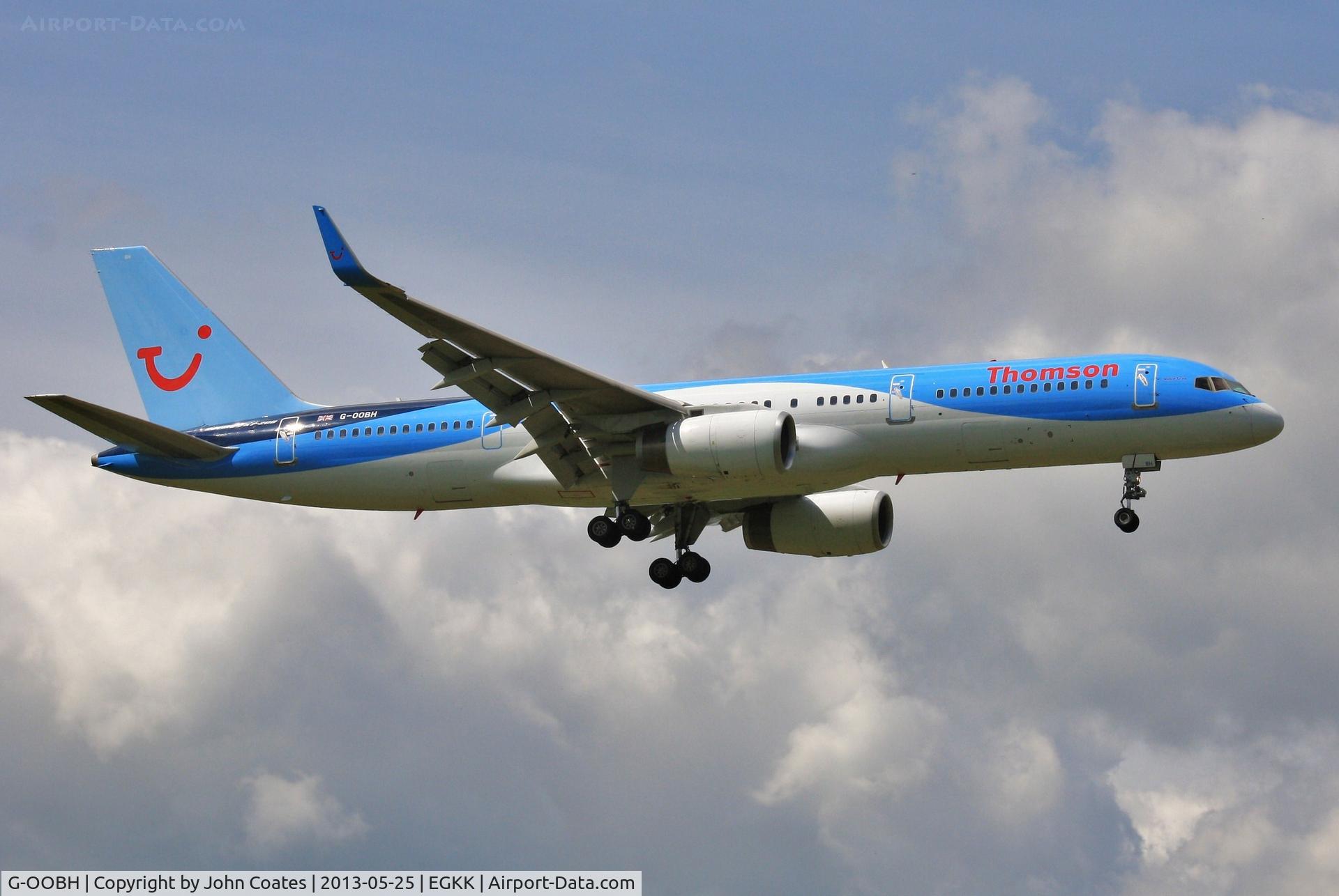 G-OOBH, 1999 Boeing 757-236 C/N 29944, Finals to 08R