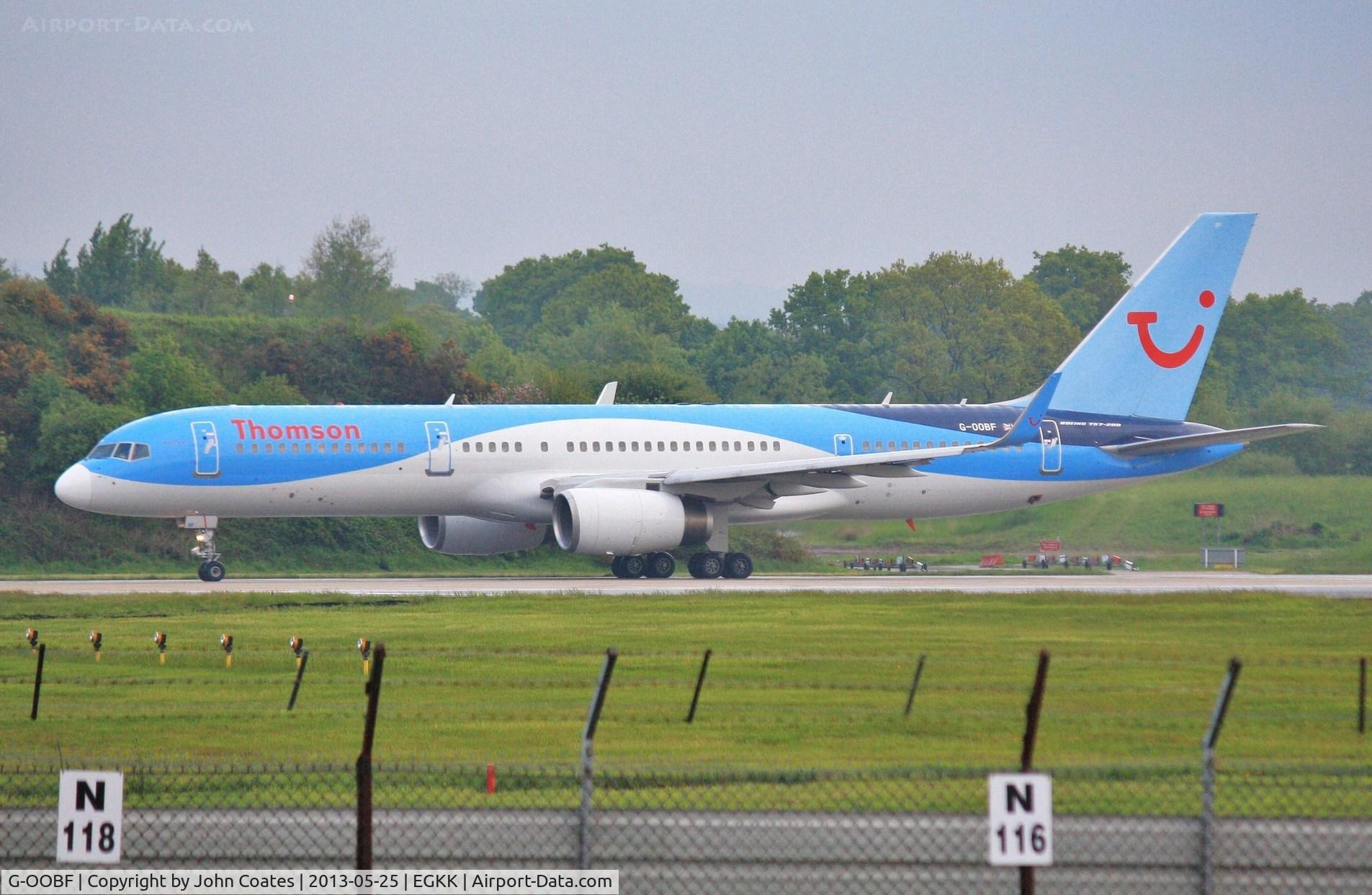G-OOBF, 2004 Boeing 757-28A C/N 33101, Taxiing for early departure