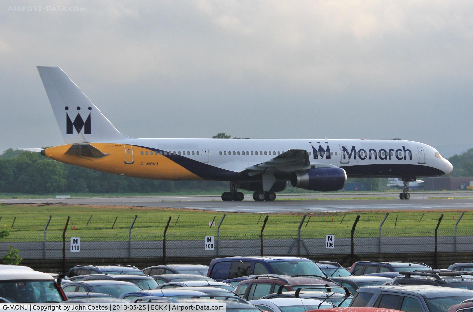 G-MONJ, 1988 Boeing 757-2T7 C/N 24104, Departing 08R