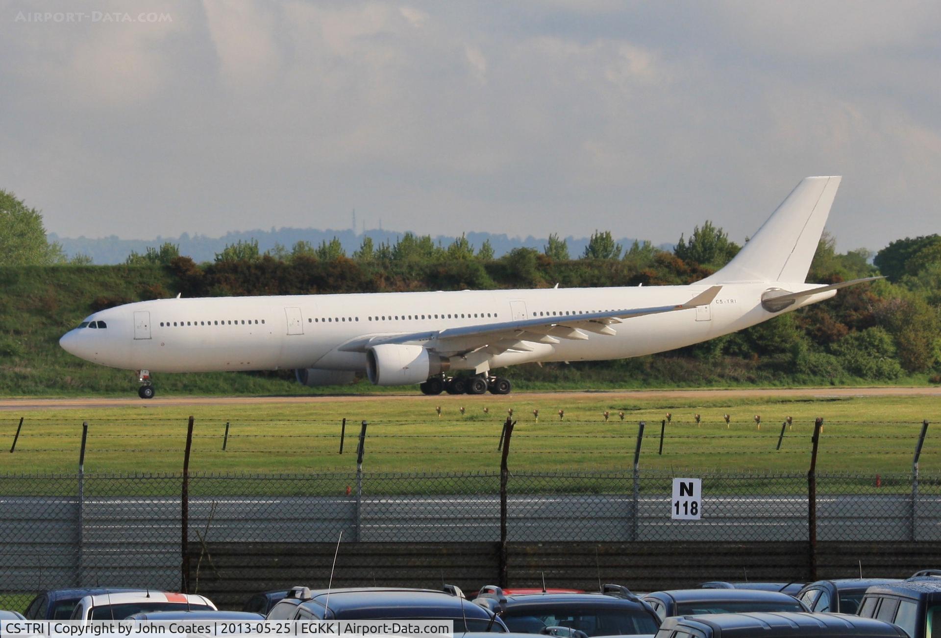 CS-TRI, 1996 Airbus A330-322 C/N 120, HiFly ops for Monarch taxies to depart