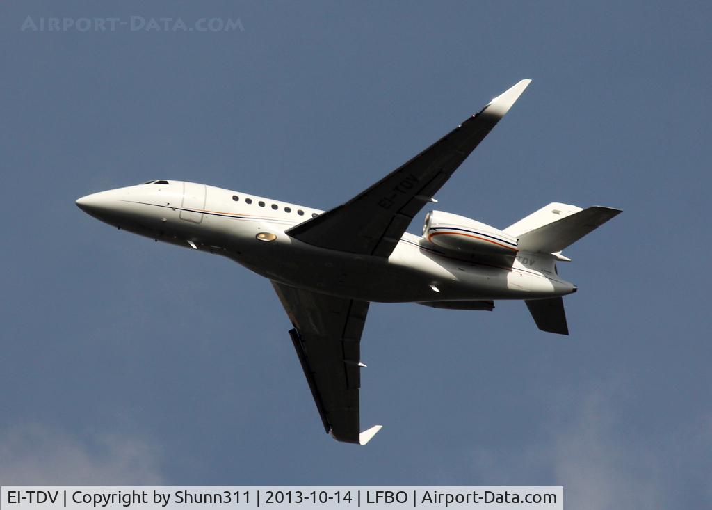 EI-TDV, 2009 Dassault Falcon 2000EX C/N 190, Climbing after t/o from rwy 32R
