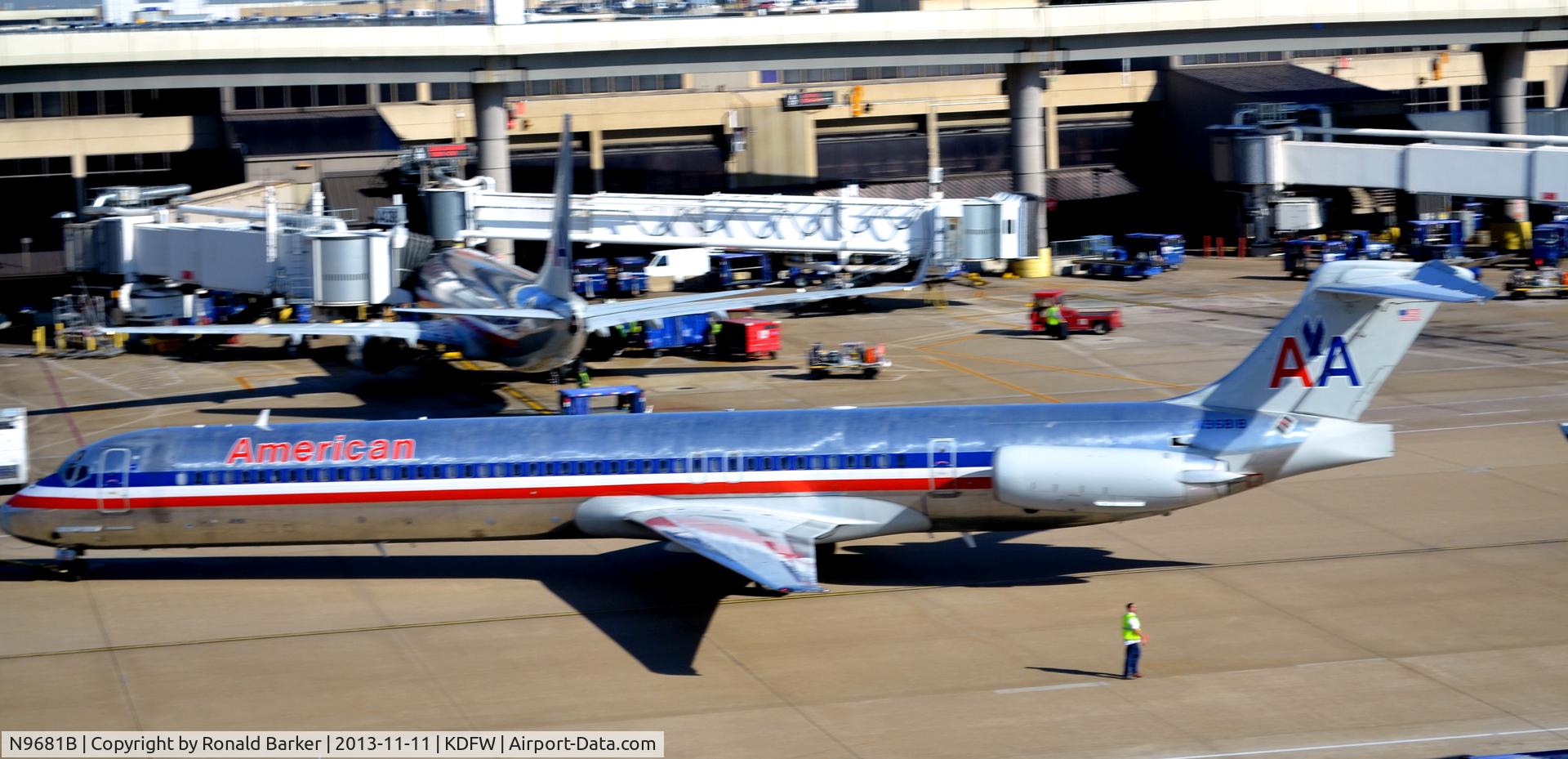 N9681B, 1999 McDonnell Douglas MD-83 (DC-9-83) C/N 53631, Towed DFW