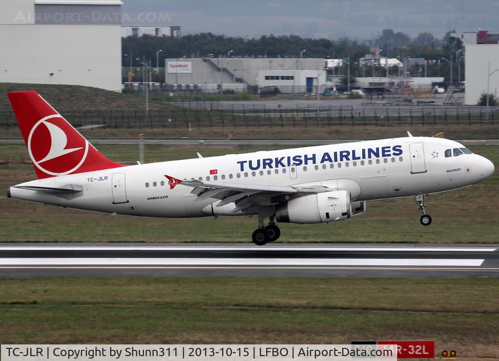 TC-JLR, 2007 Airbus A319-132 C/N 3142, Landing rwy 14R
