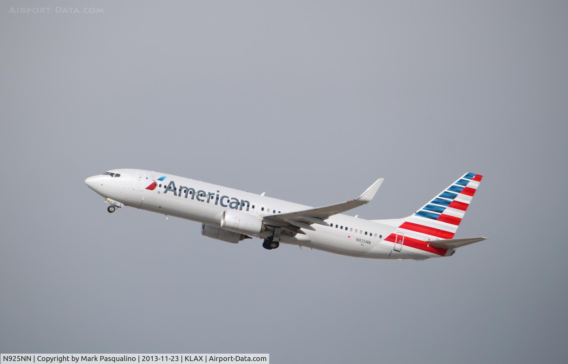N925NN, 2013 Boeing 737-823 C/N 31169, Boeing 737-800
